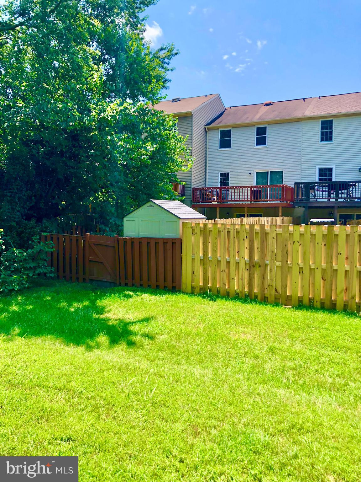 ELIZABETHS LANDING - Residential