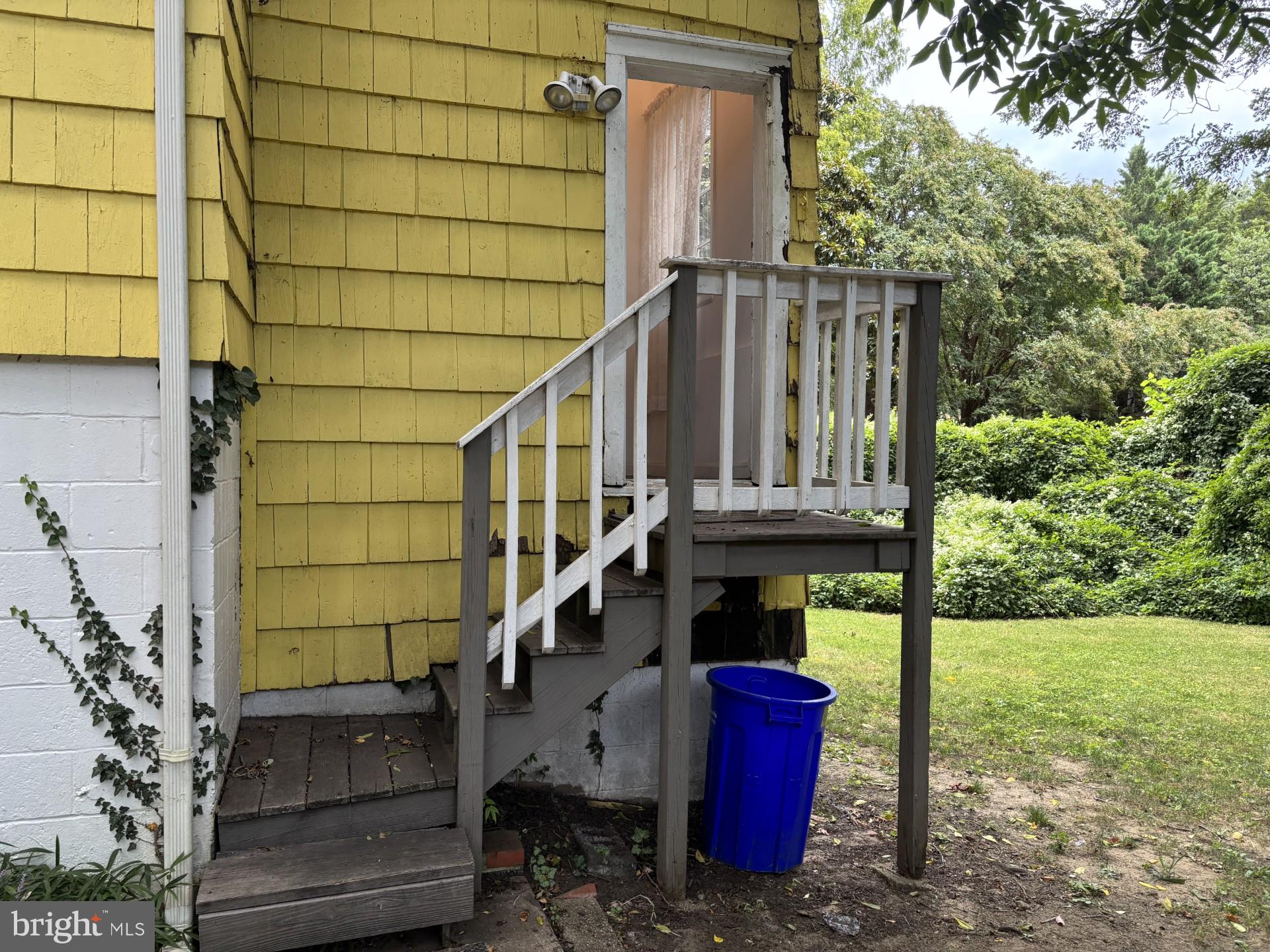 WEST ANNAPOLIS - Land