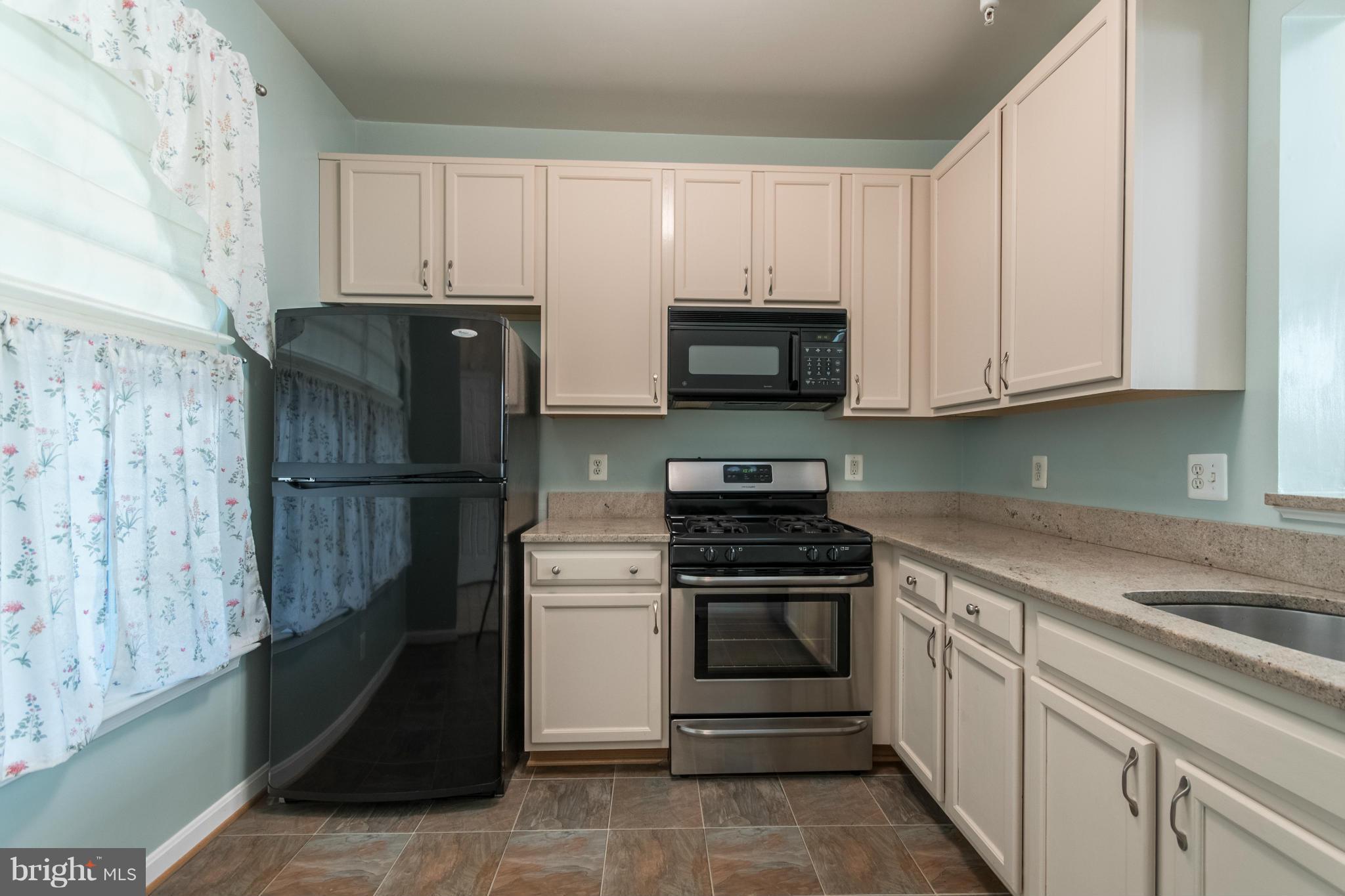 SUTTON RIDGE - Residential