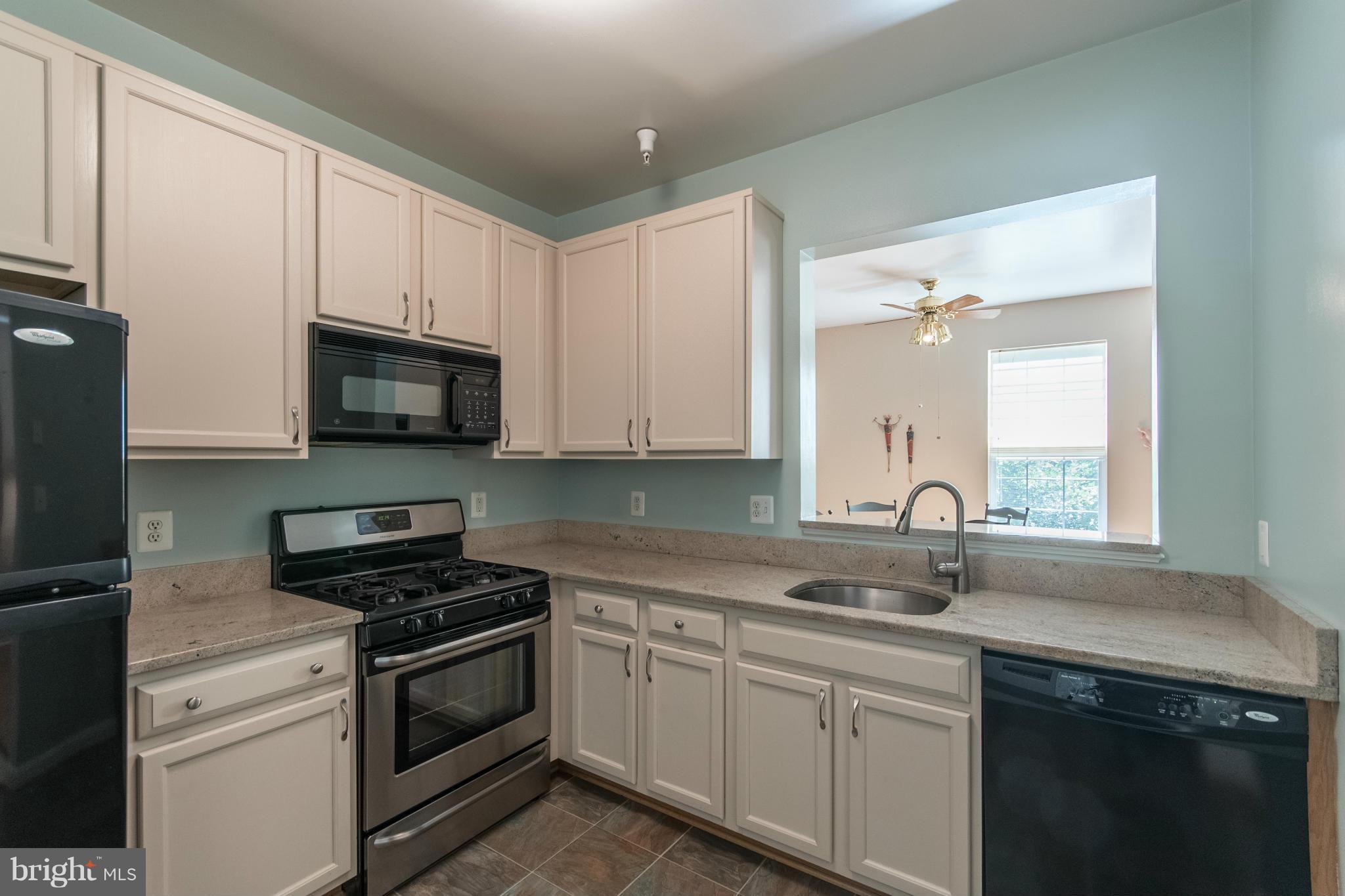 SUTTON RIDGE - Residential