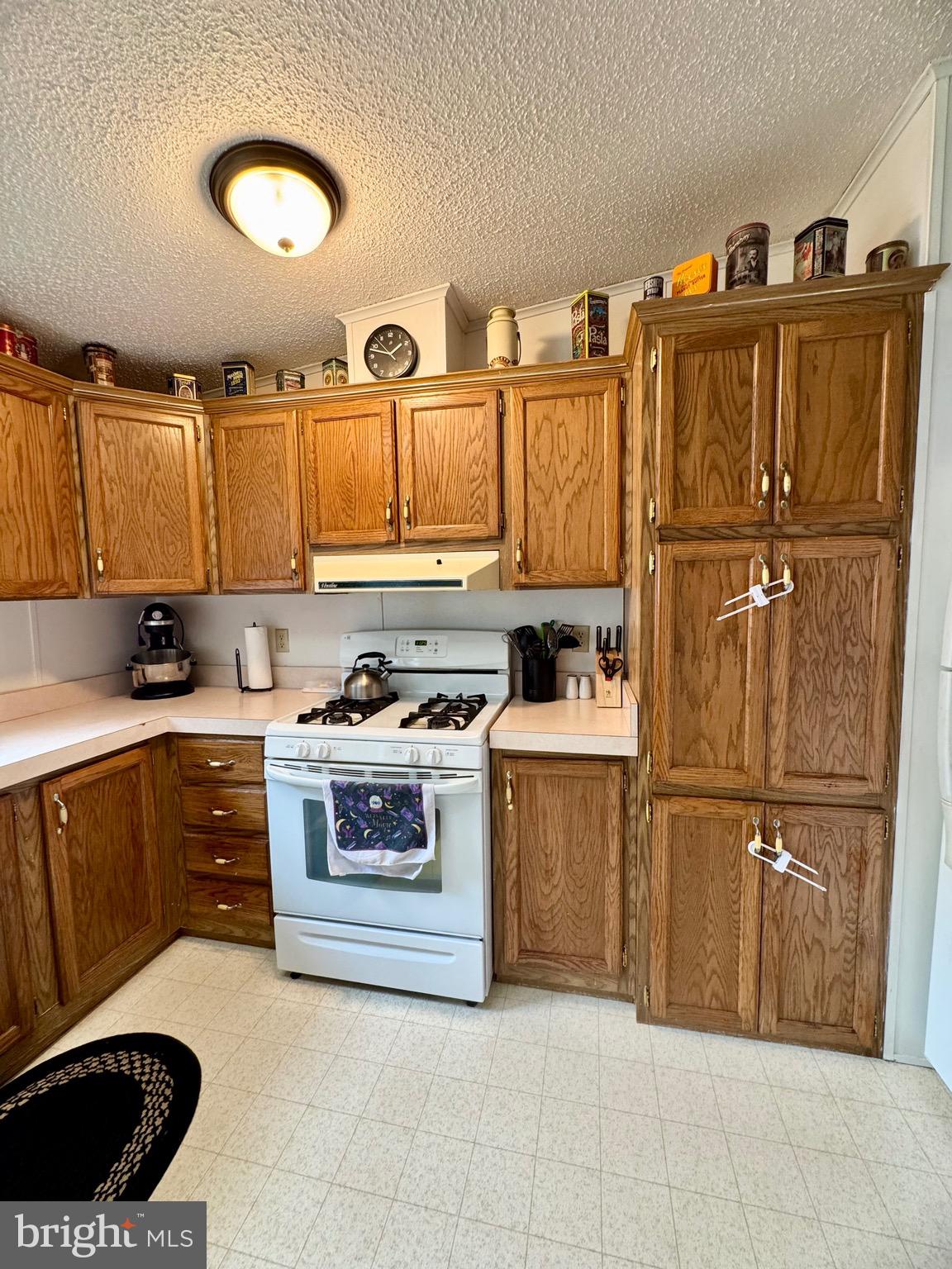 MILL CREEK ESTATES - Residential