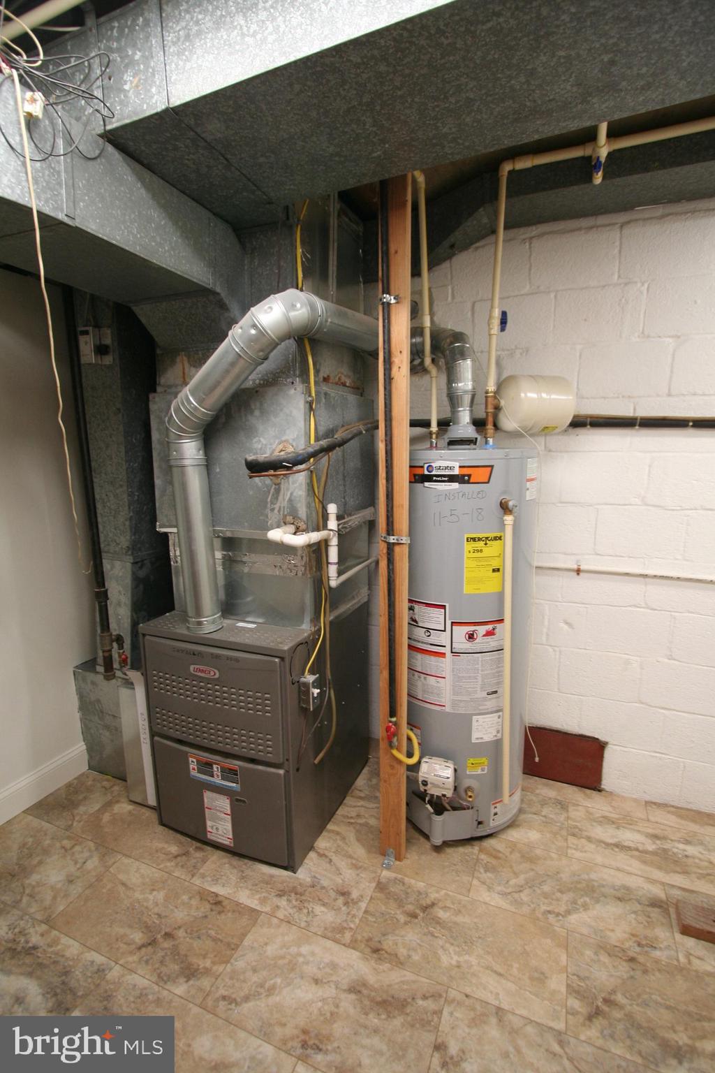 ADELPHI FOREST - Residential Lease