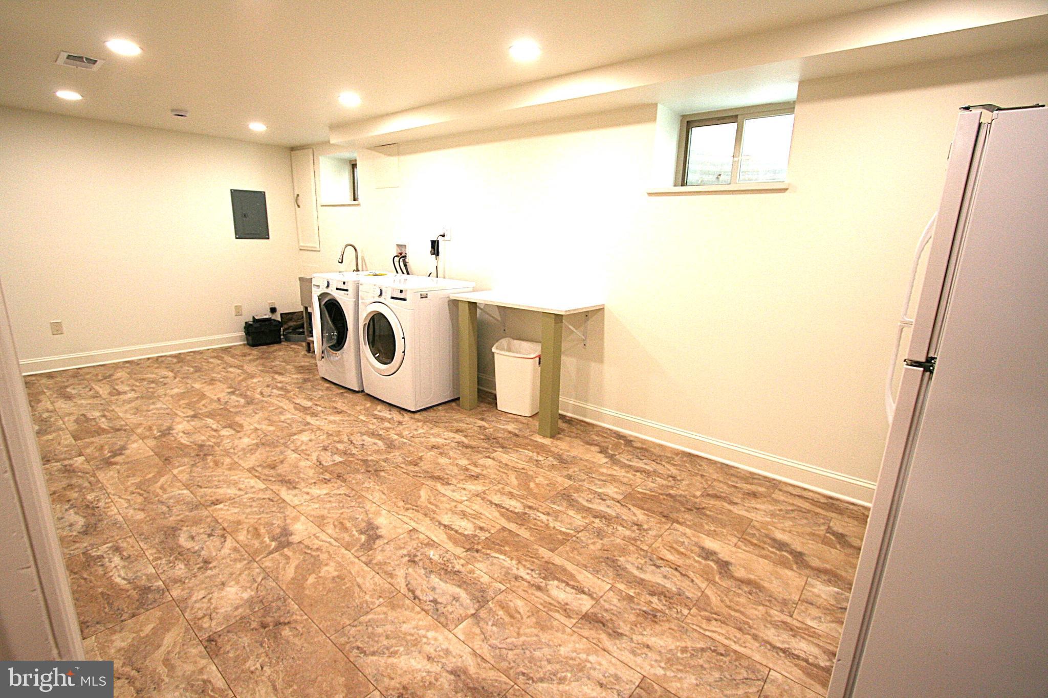 ADELPHI FOREST - Residential Lease