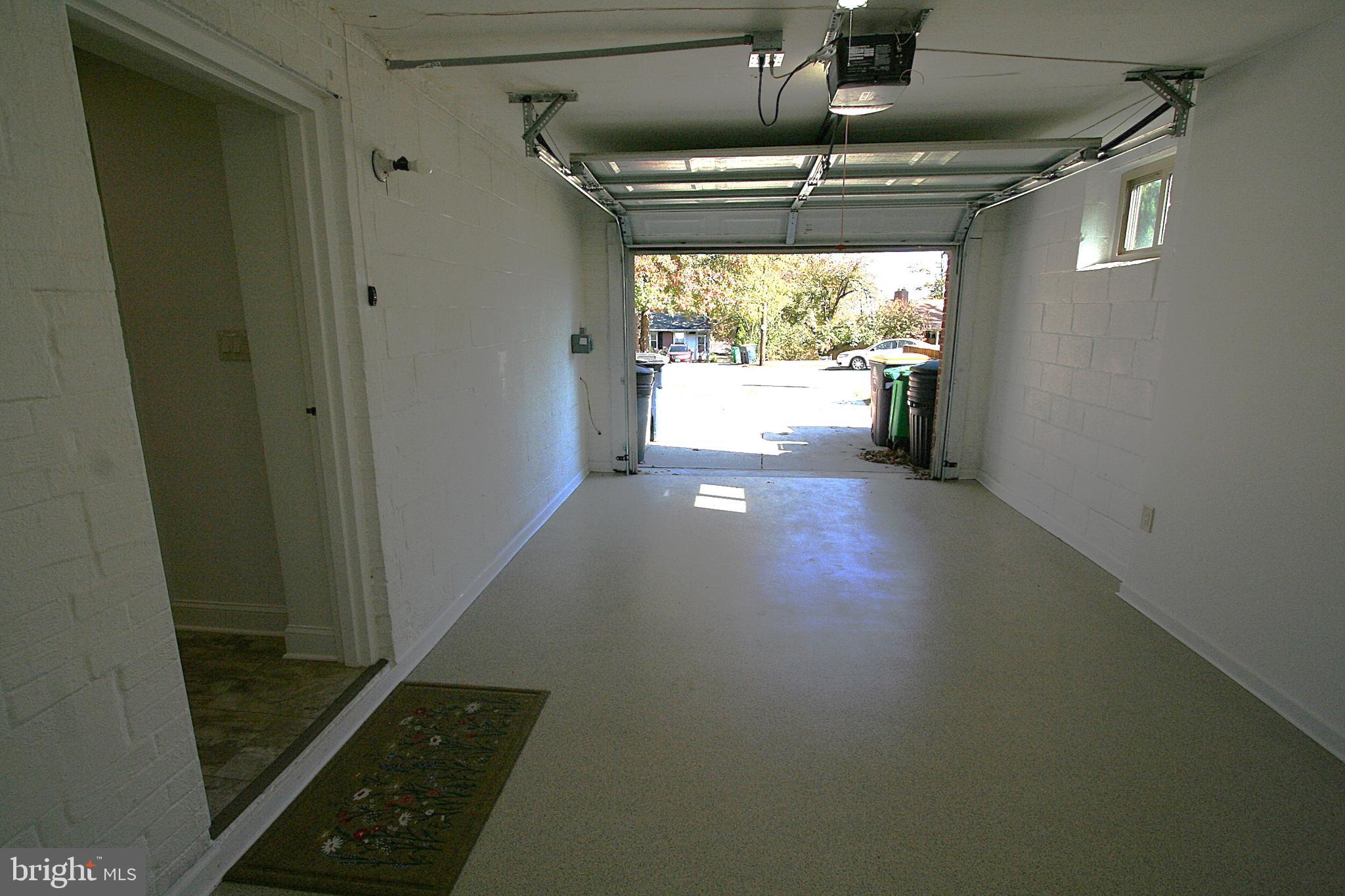 ADELPHI FOREST - Residential Lease