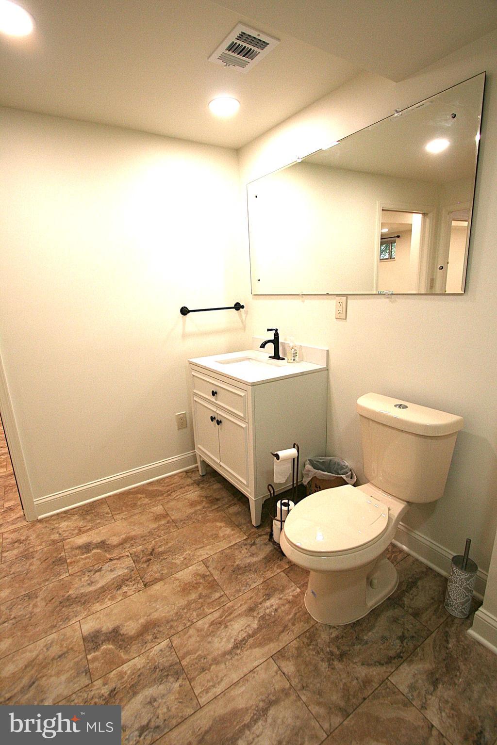 ADELPHI FOREST - Residential Lease