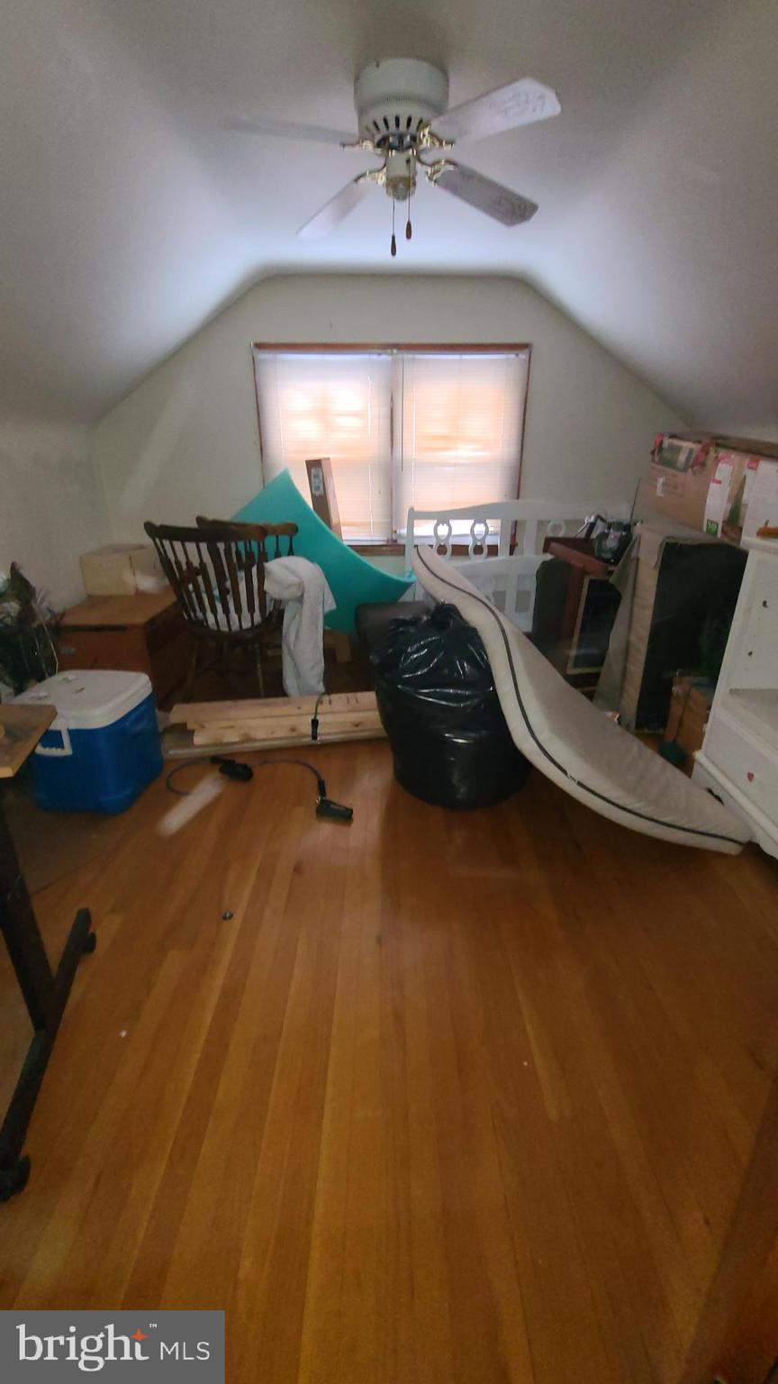 RIDGE MANOR - Residential