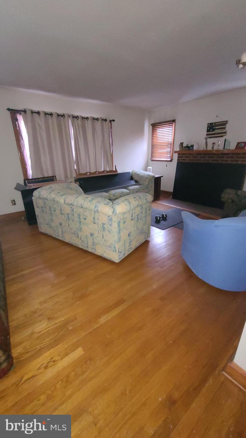 RIDGE MANOR - Residential