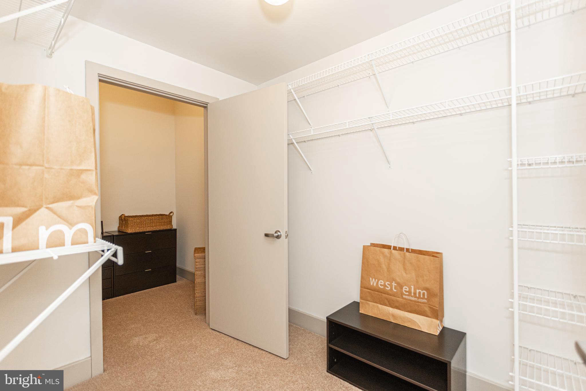 DOCKSIDE CONDOMINIUM - Residential