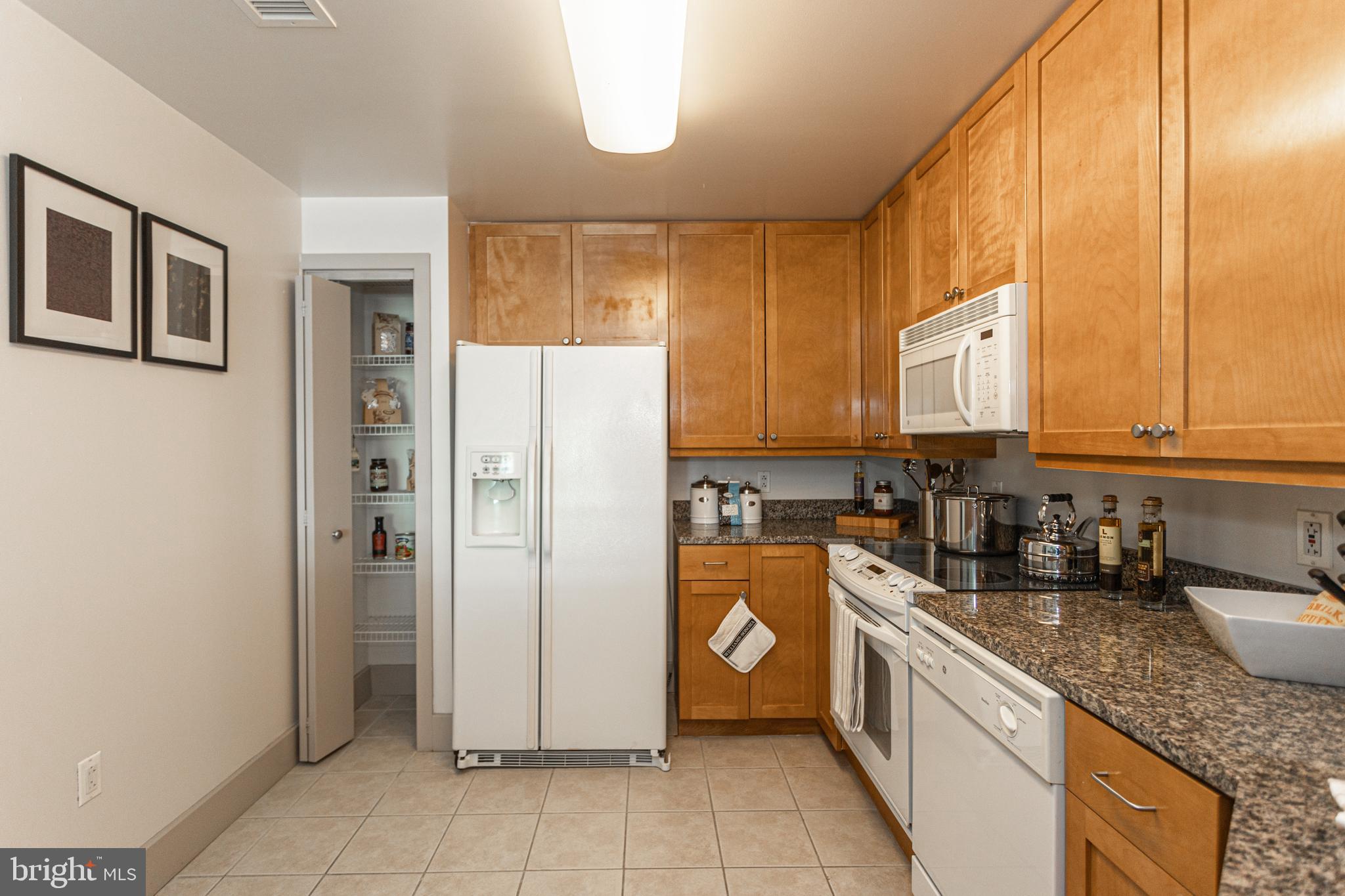 DOCKSIDE CONDOMINIUM - Residential