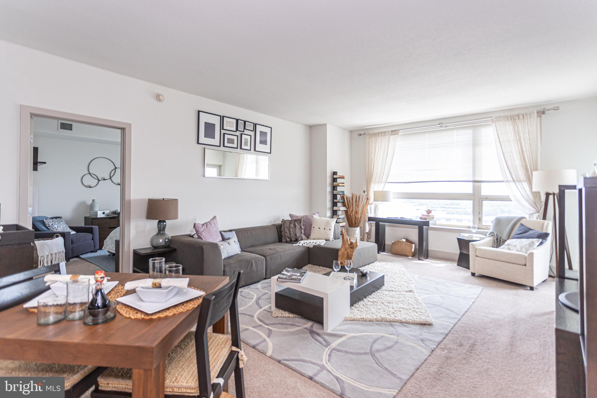 DOCKSIDE CONDOMINIUM - Residential