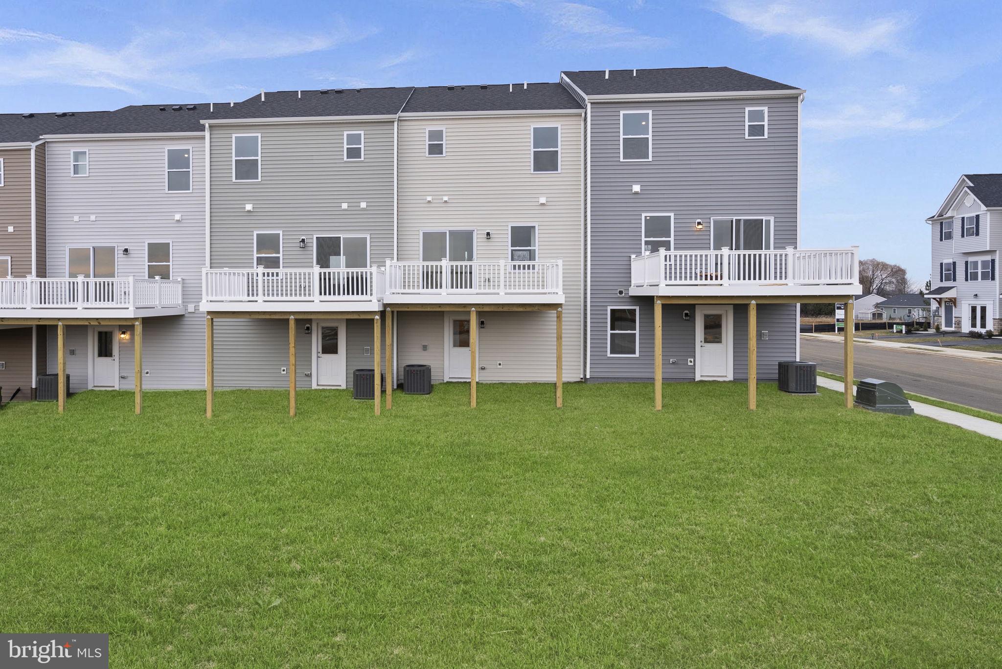 HUNTWELL WEST - Residential