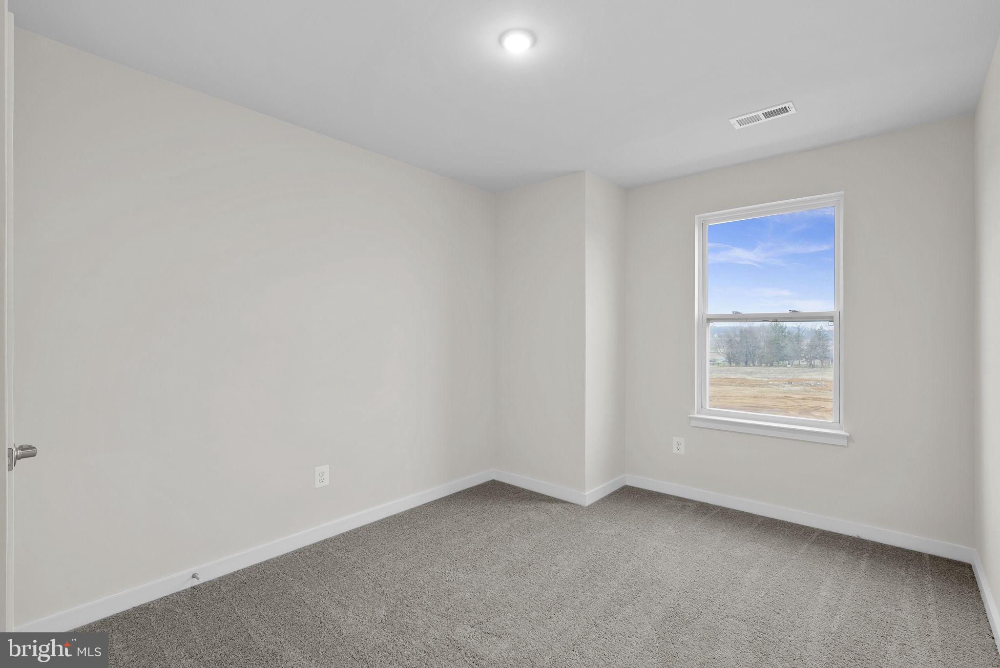 HUNTWELL WEST - Residential