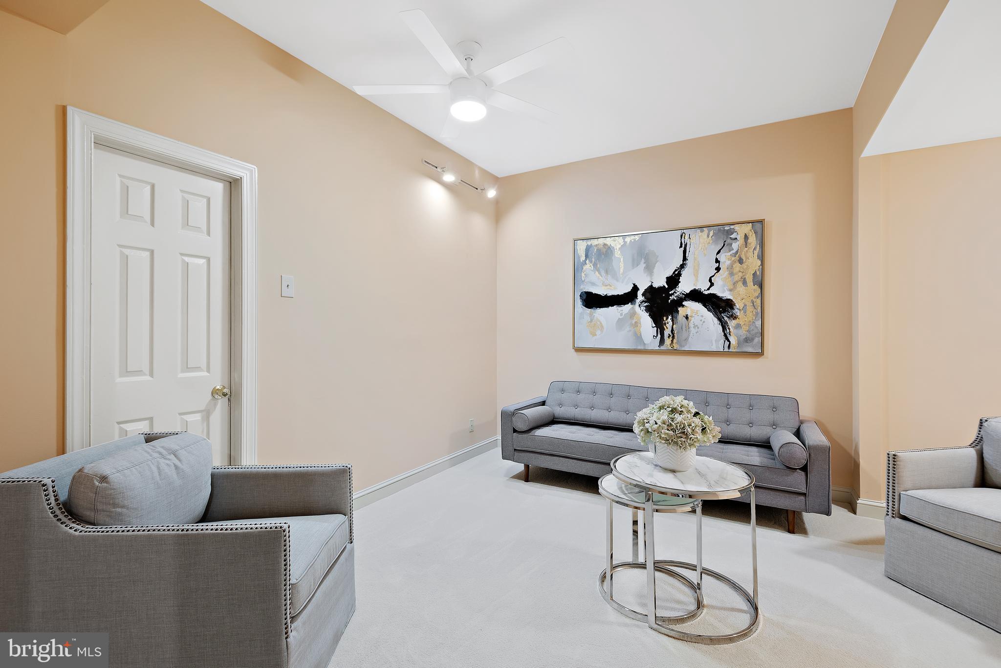 POTOMAC VILLAGE - Residential