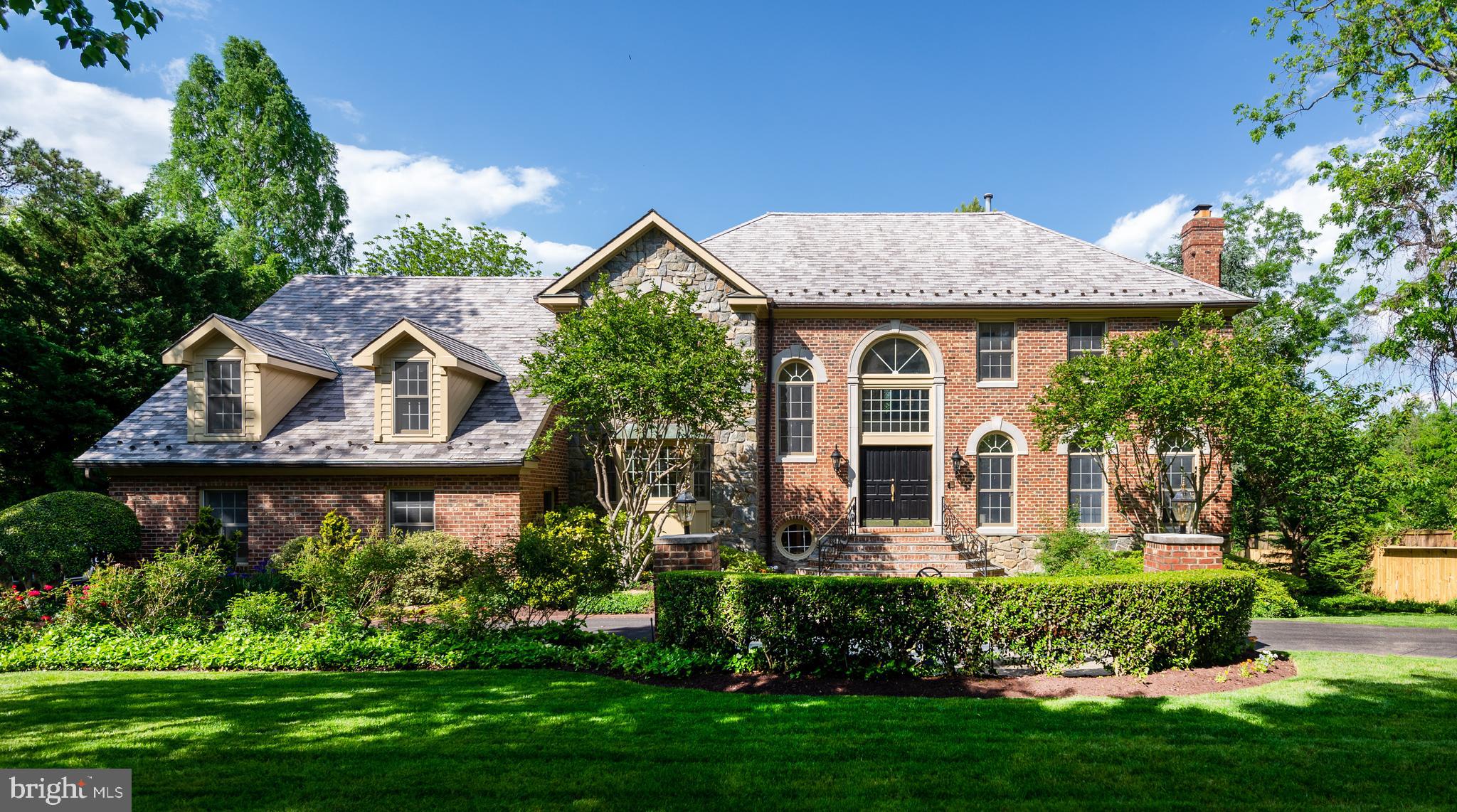 POTOMAC VILLAGE - Residential