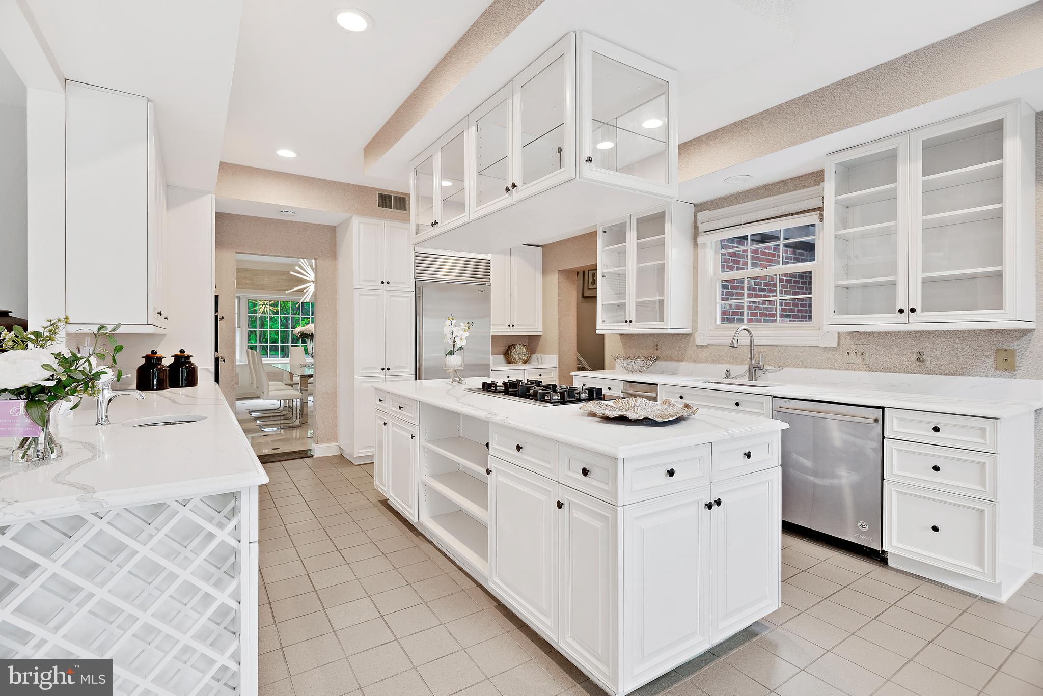 POTOMAC VILLAGE - Residential