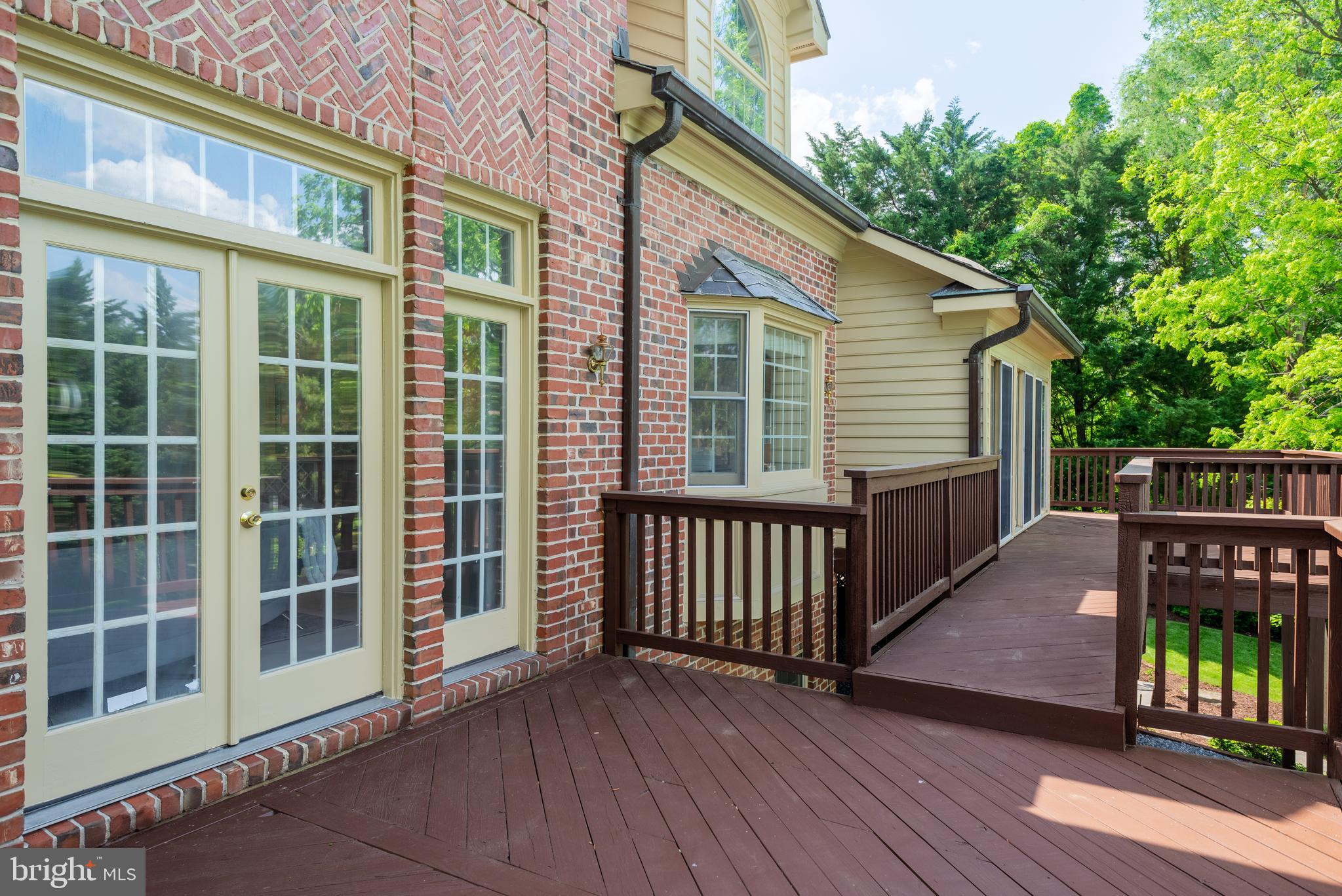 POTOMAC VILLAGE - Residential