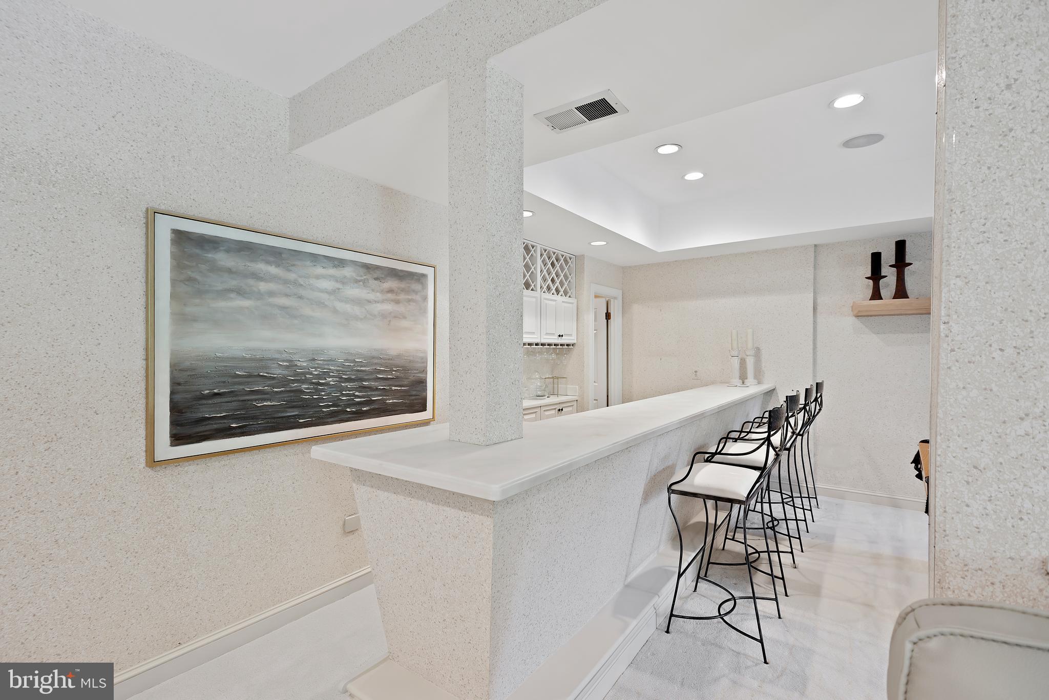 POTOMAC VILLAGE - Residential