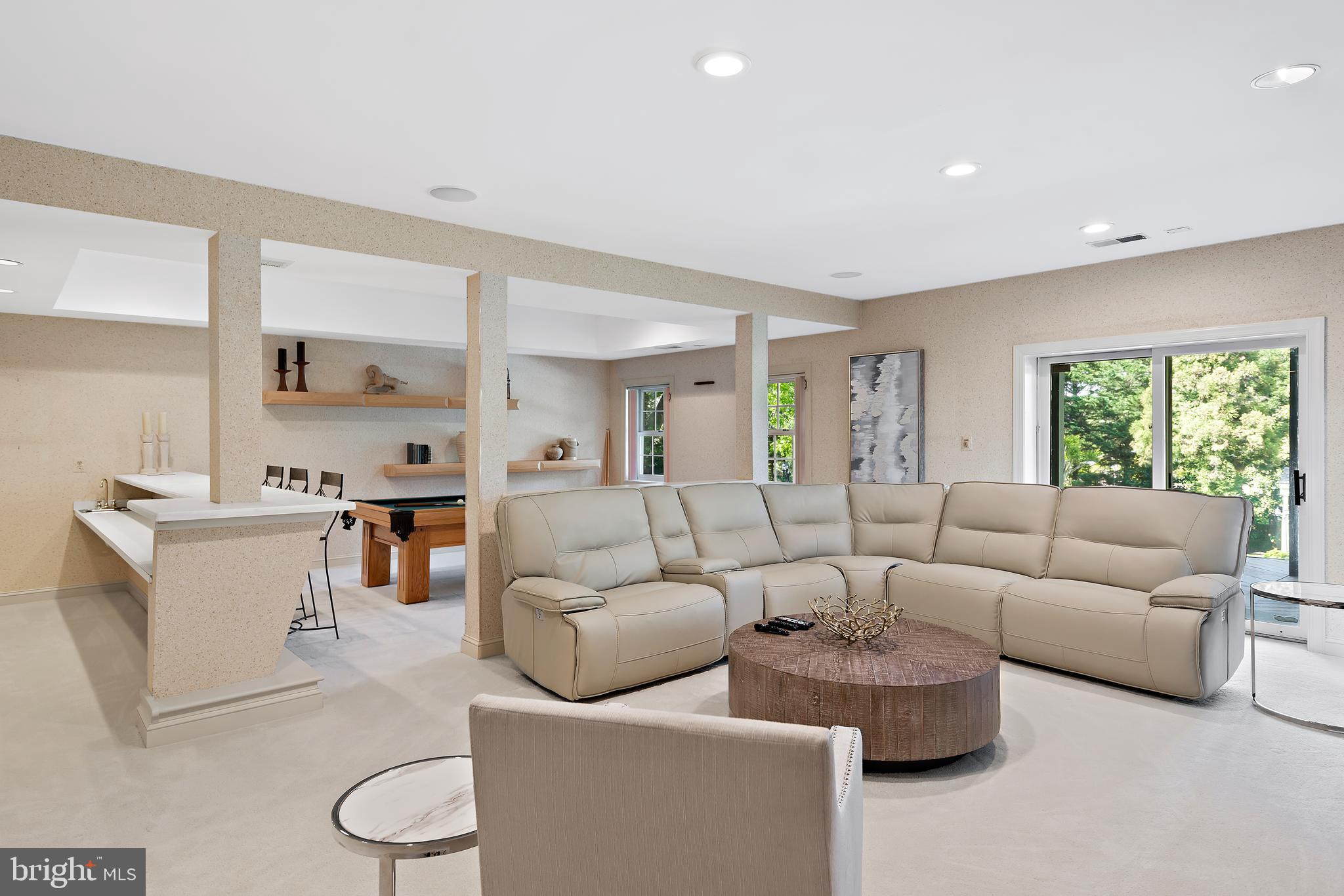 POTOMAC VILLAGE - Residential