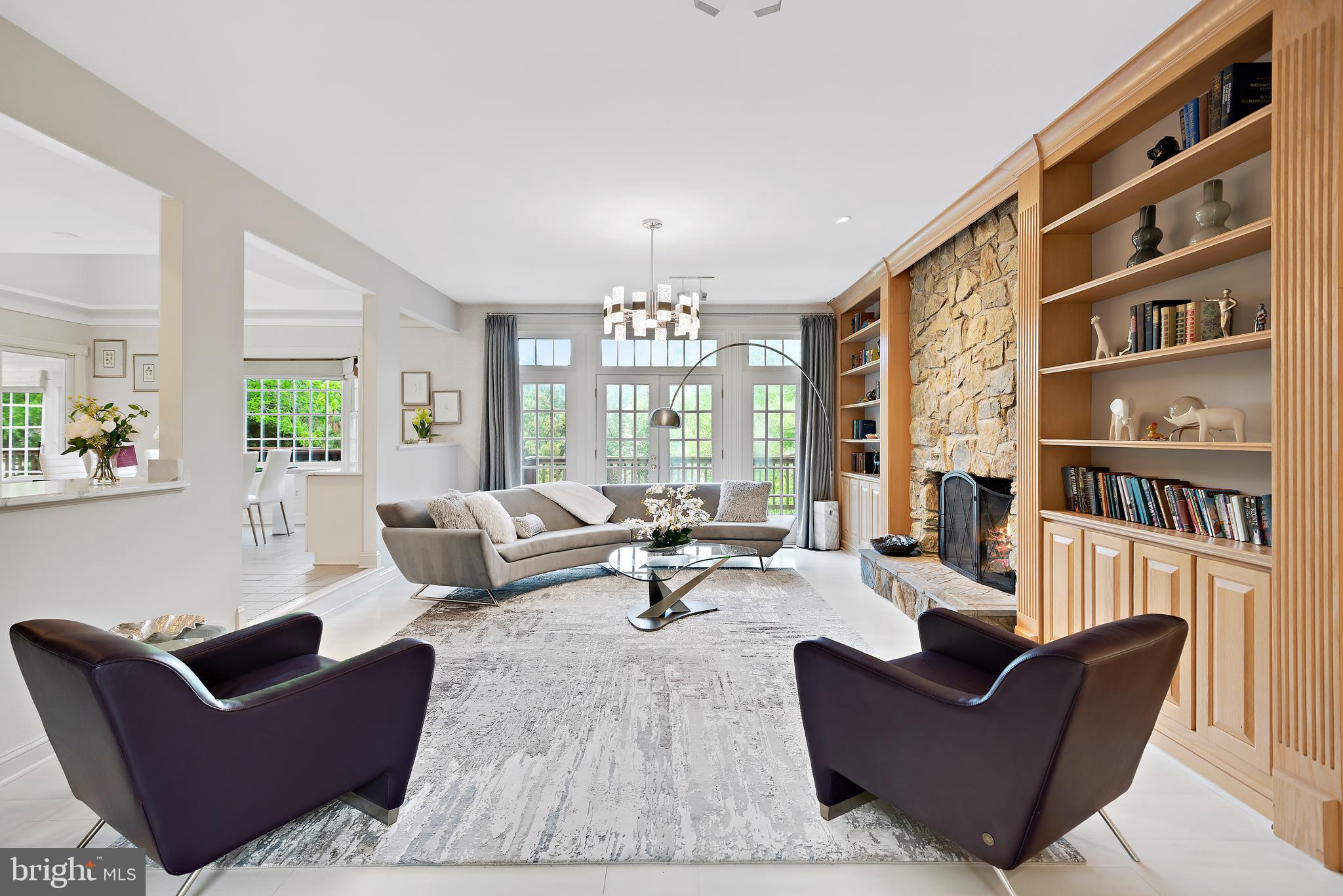 POTOMAC VILLAGE - Residential