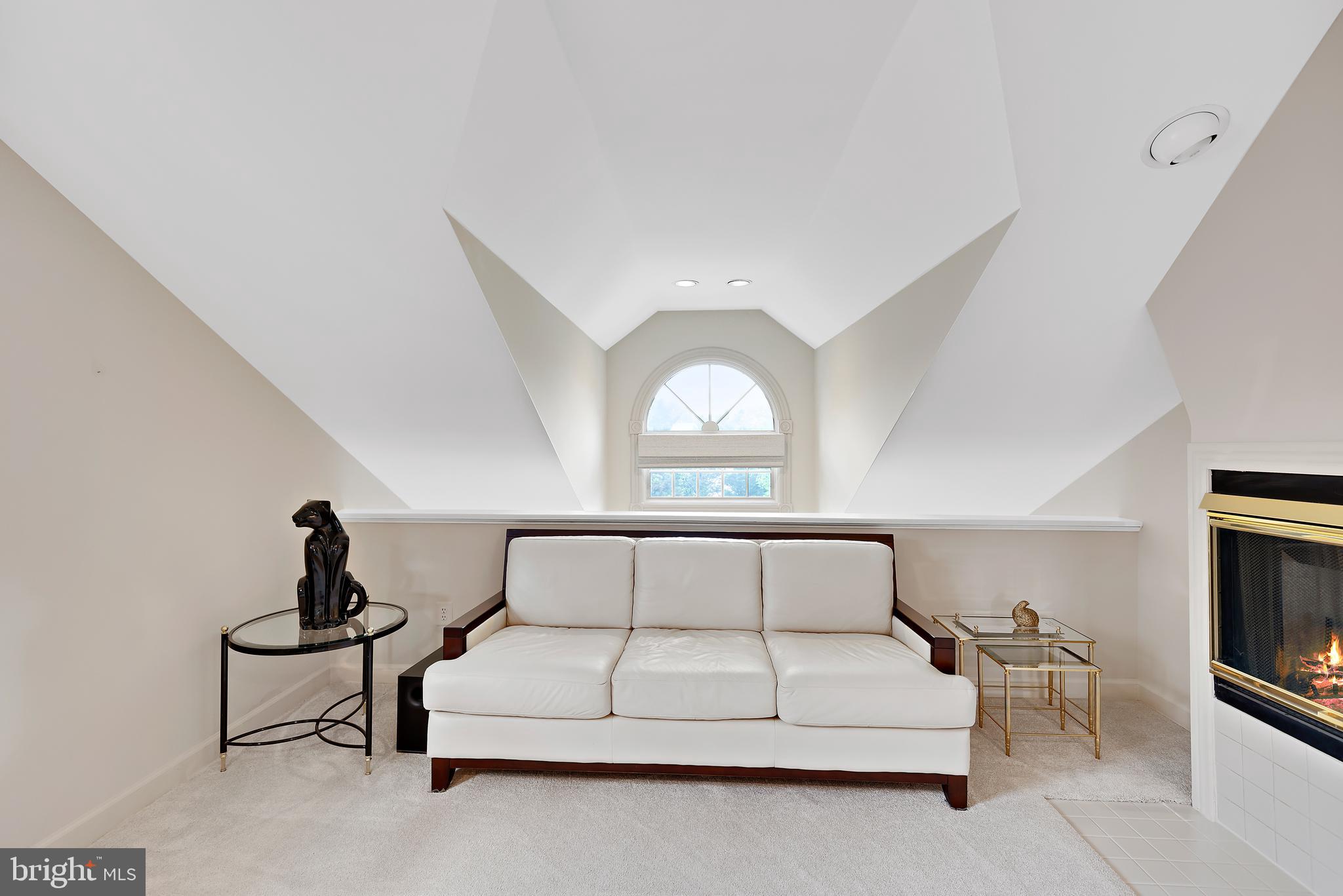 POTOMAC VILLAGE - Residential