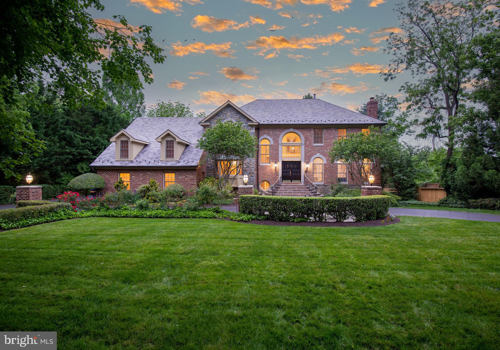 POTOMAC VILLAGE - Residential