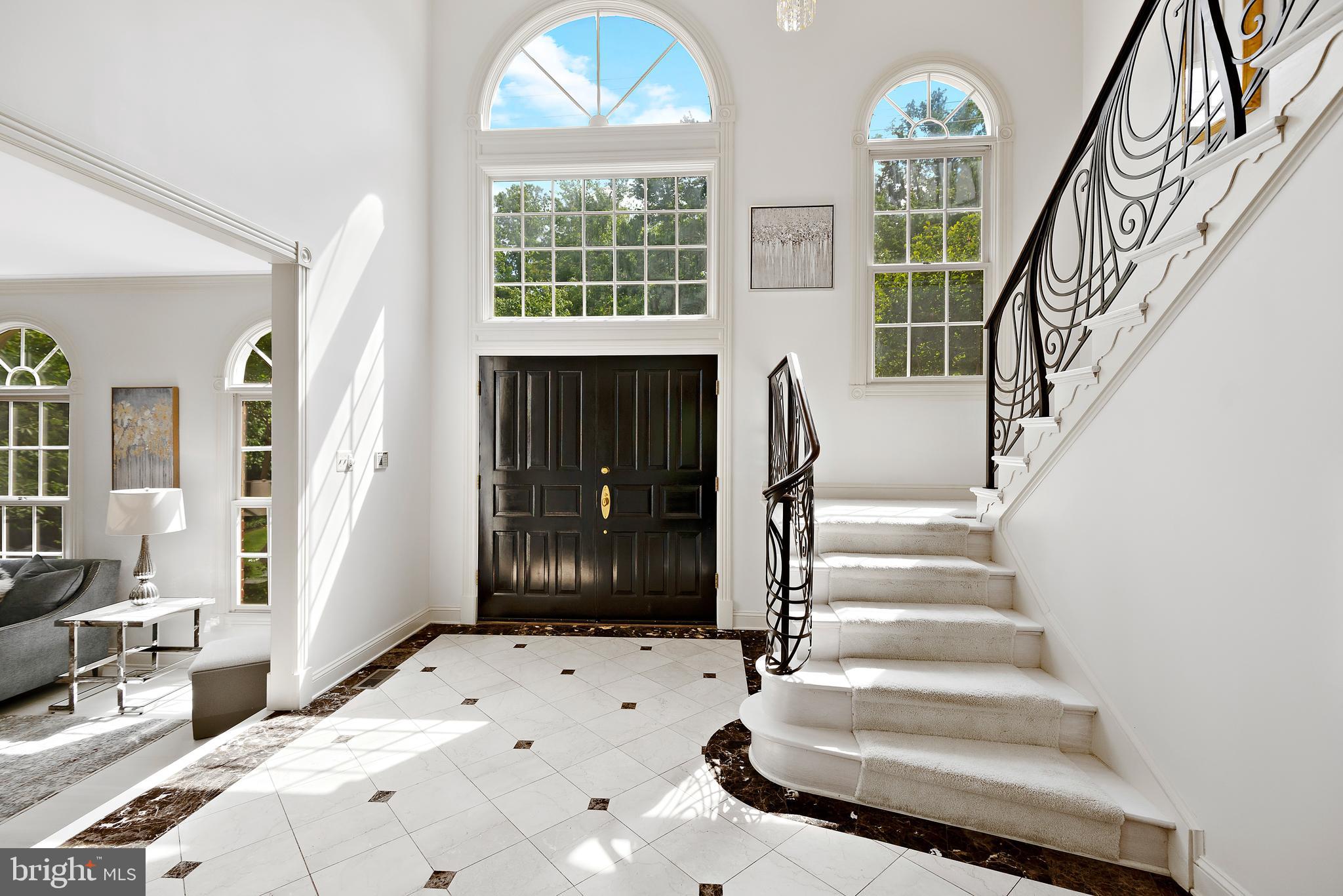 POTOMAC VILLAGE - Residential