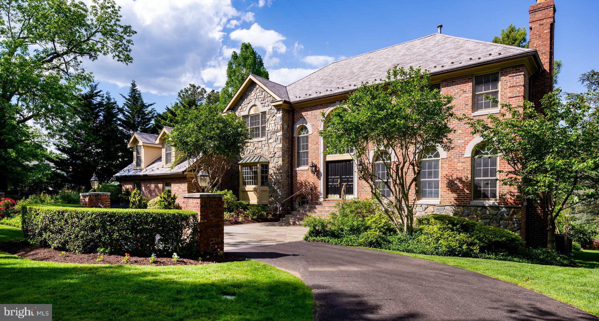 POTOMAC VILLAGE - Residential