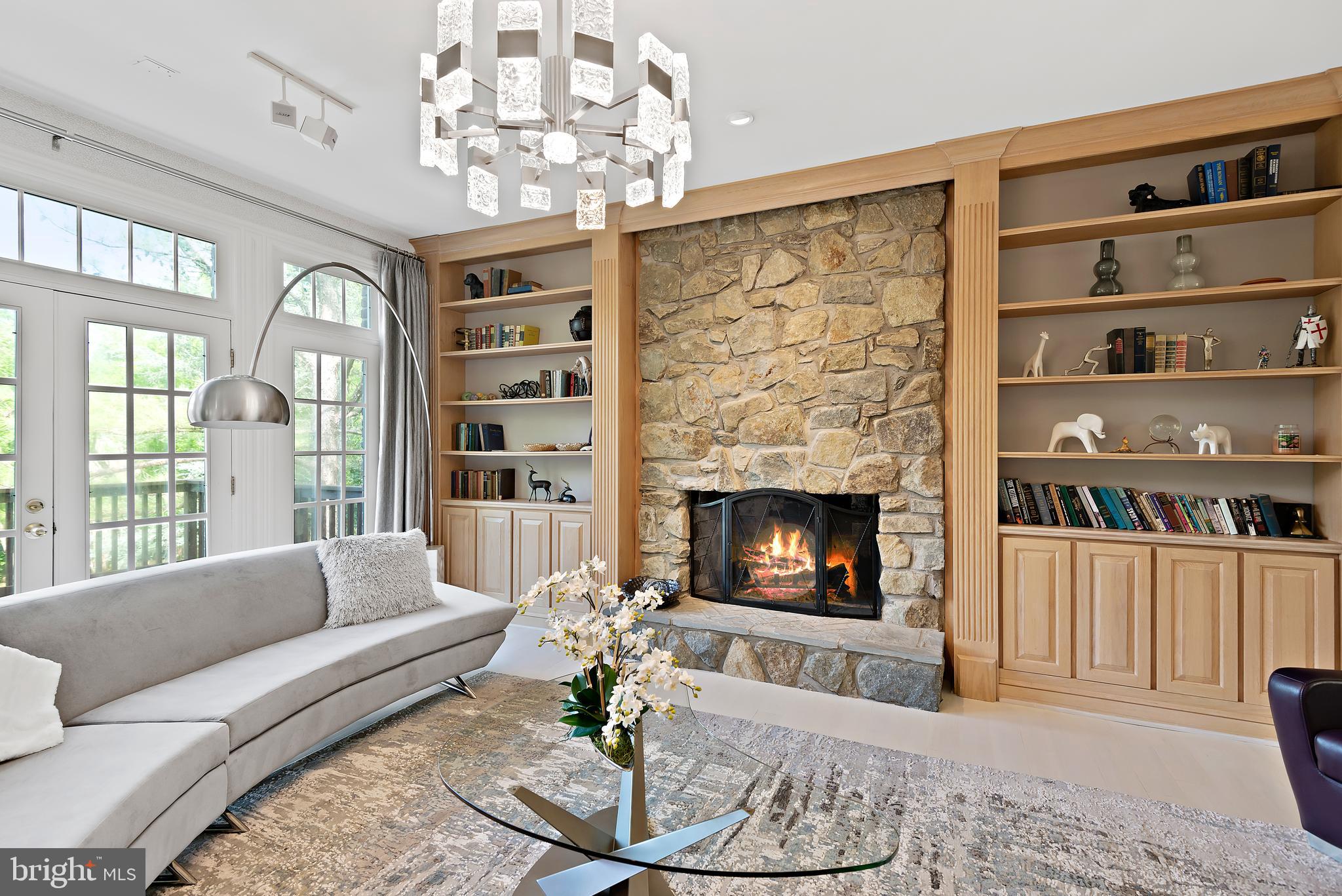 POTOMAC VILLAGE - Residential