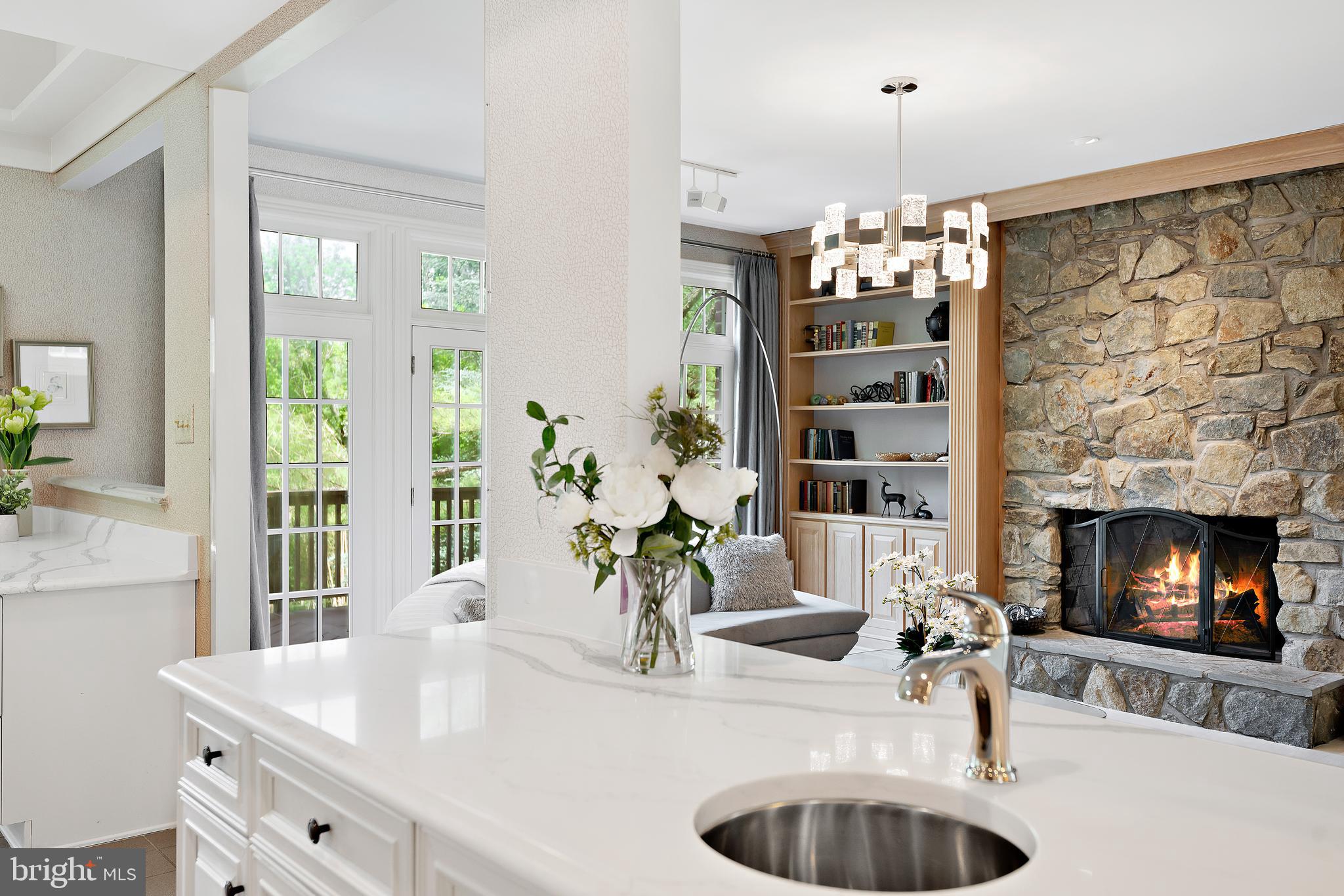 POTOMAC VILLAGE - Residential