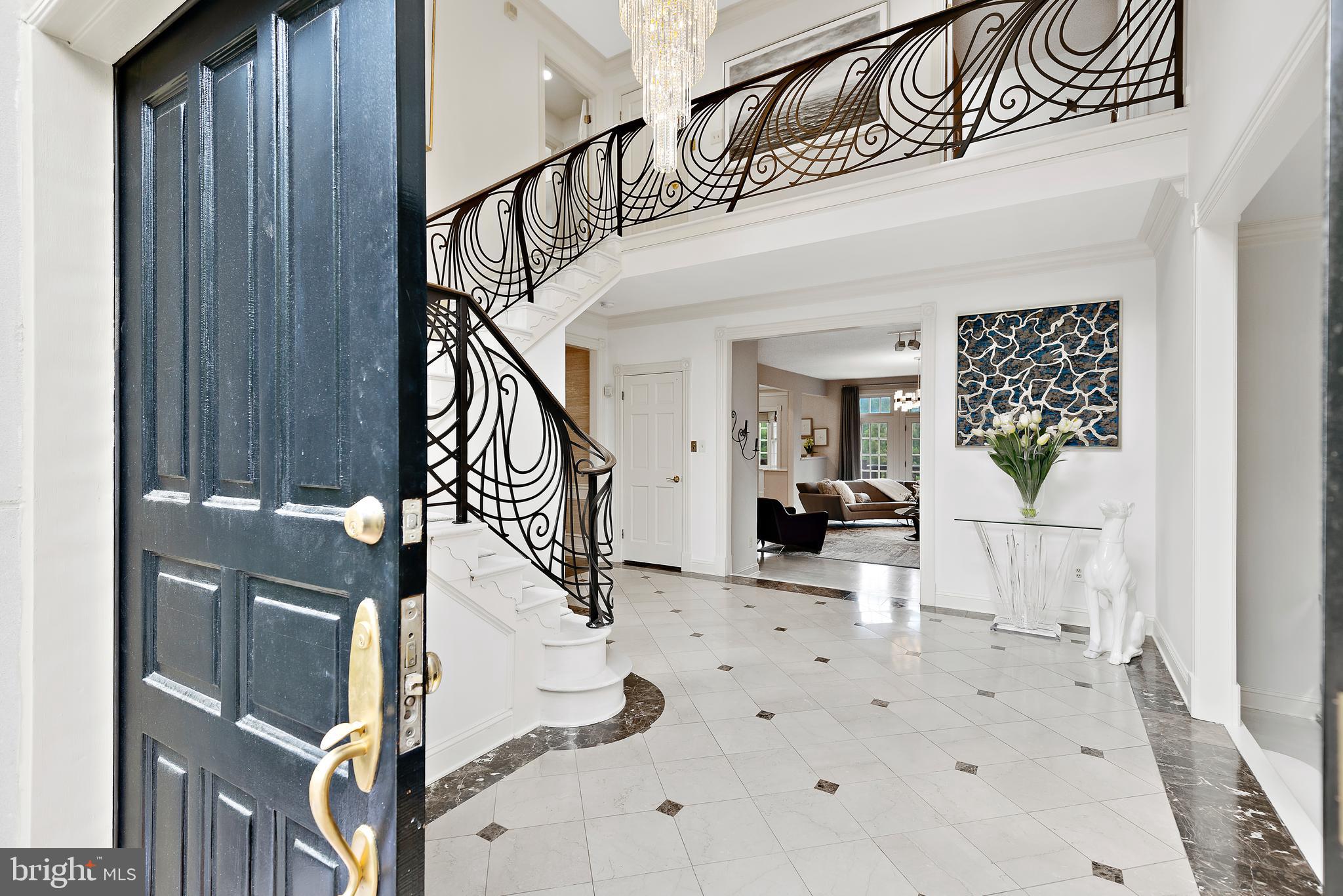 POTOMAC VILLAGE - Residential