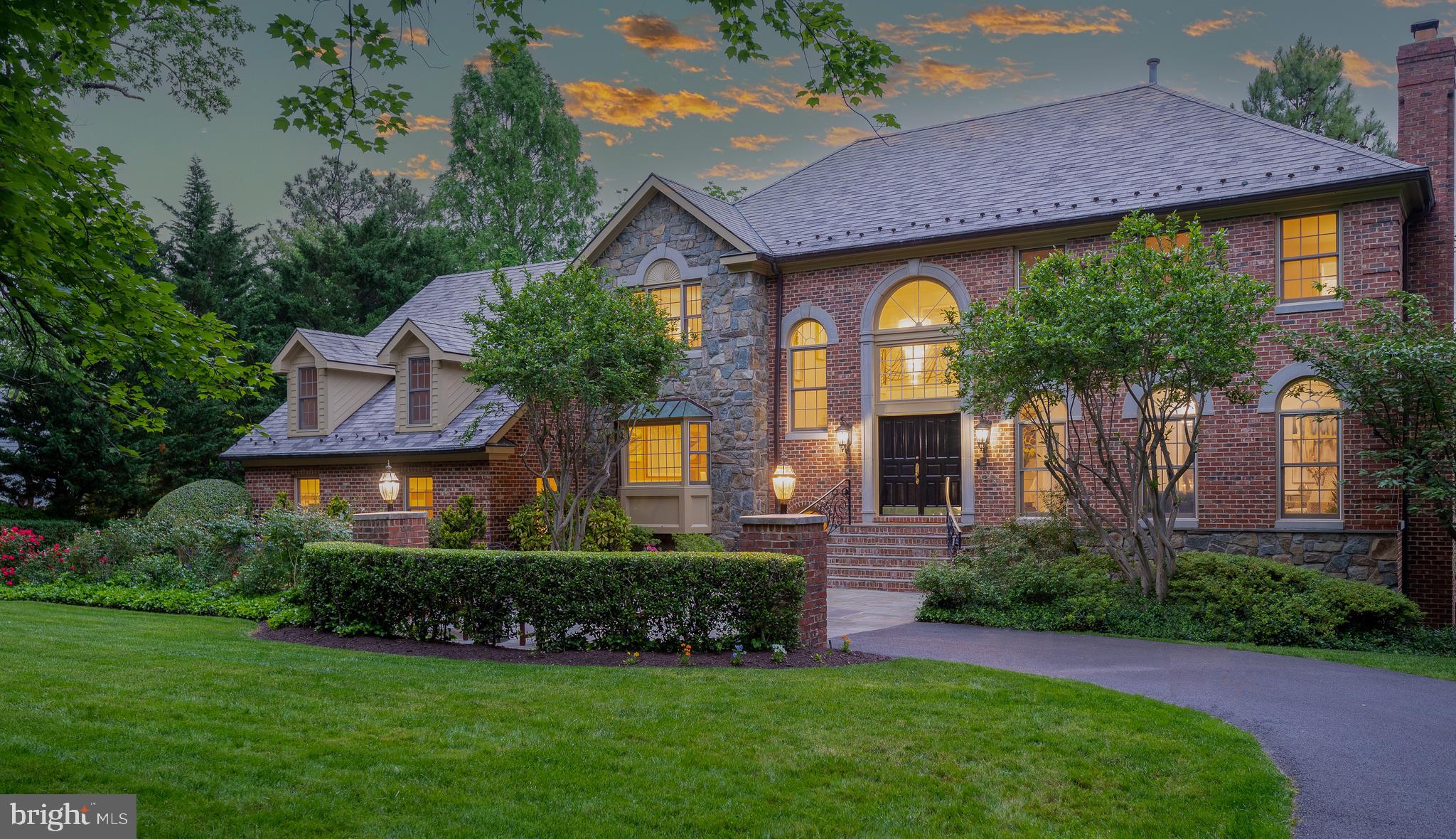 POTOMAC VILLAGE - Residential