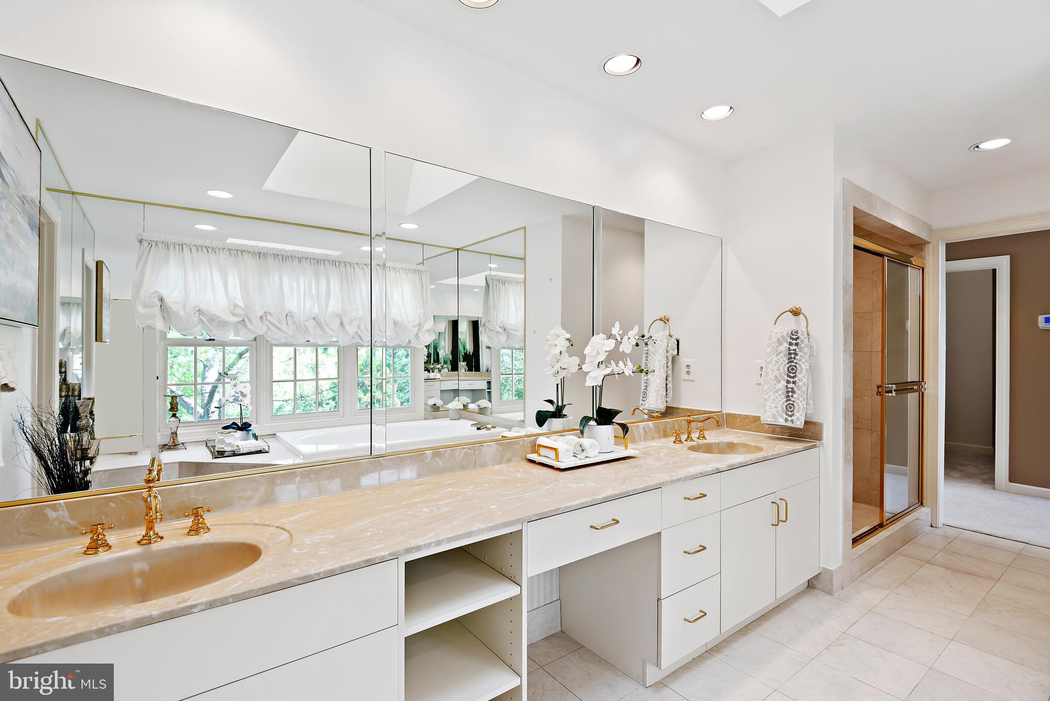 POTOMAC VILLAGE - Residential