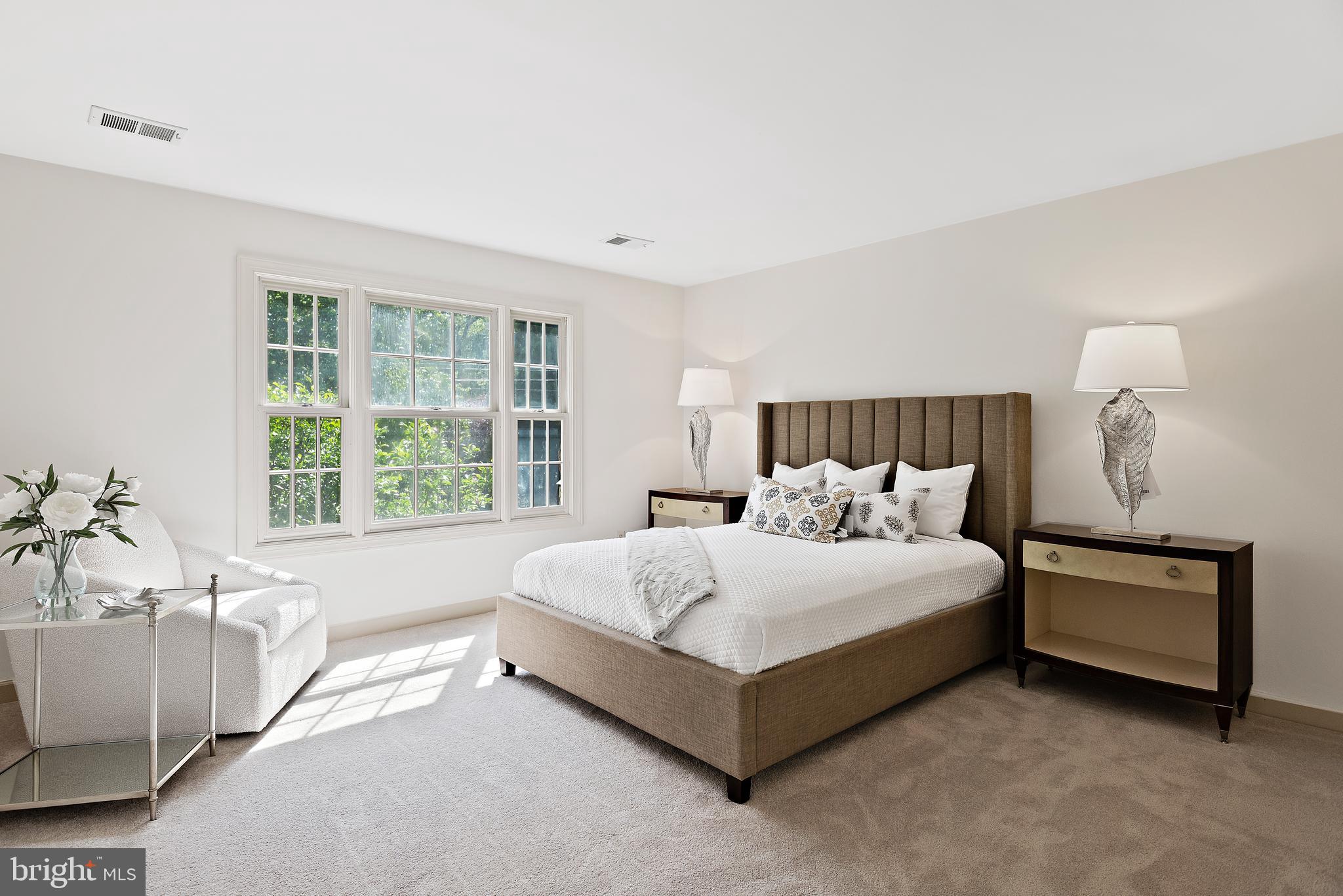 POTOMAC VILLAGE - Residential