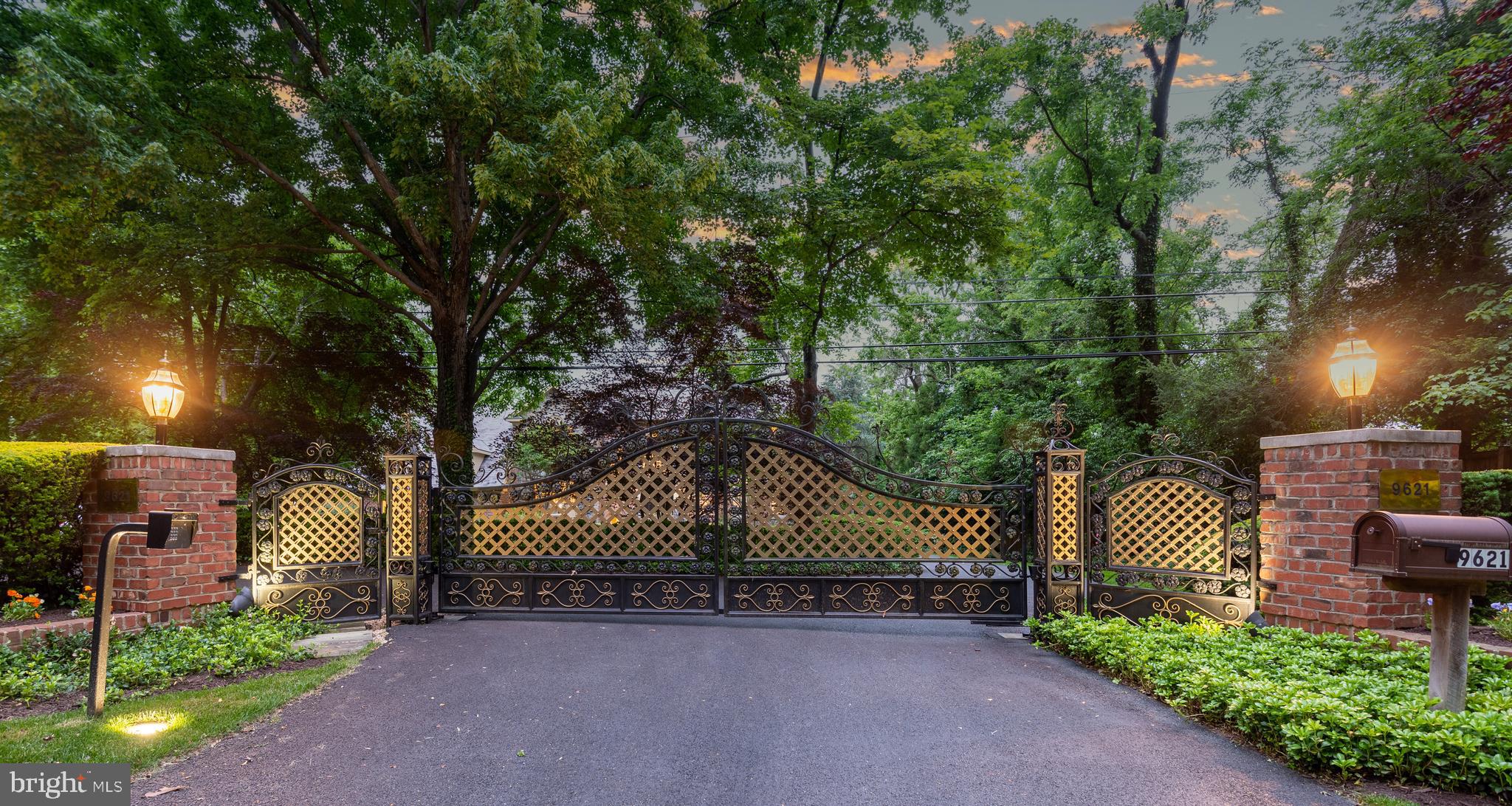 POTOMAC VILLAGE - Residential