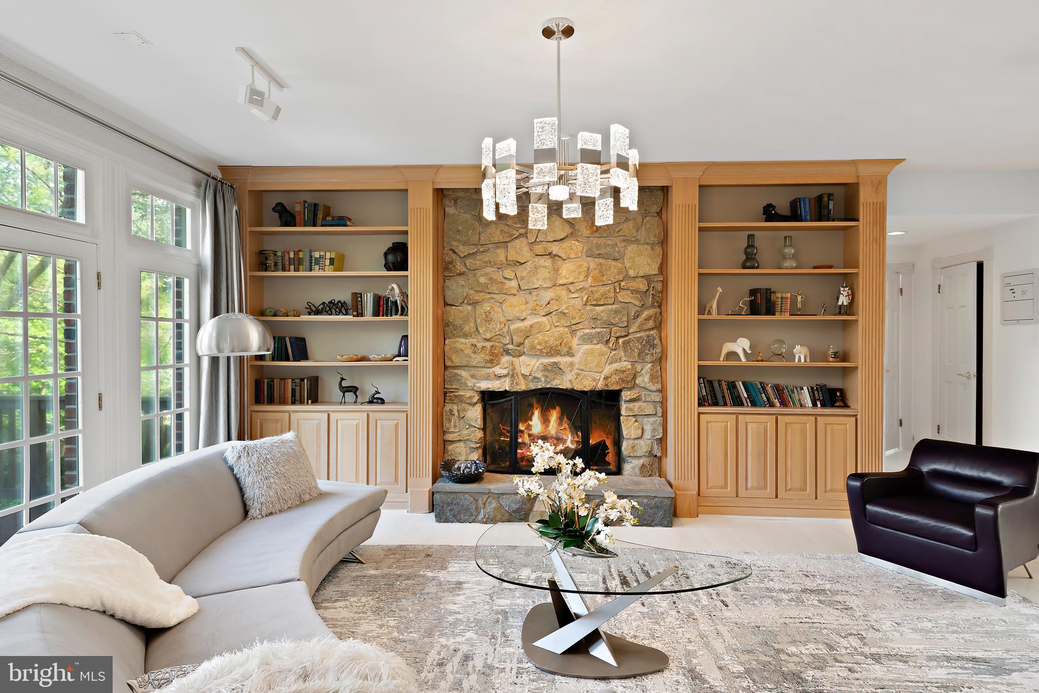 POTOMAC VILLAGE - Residential