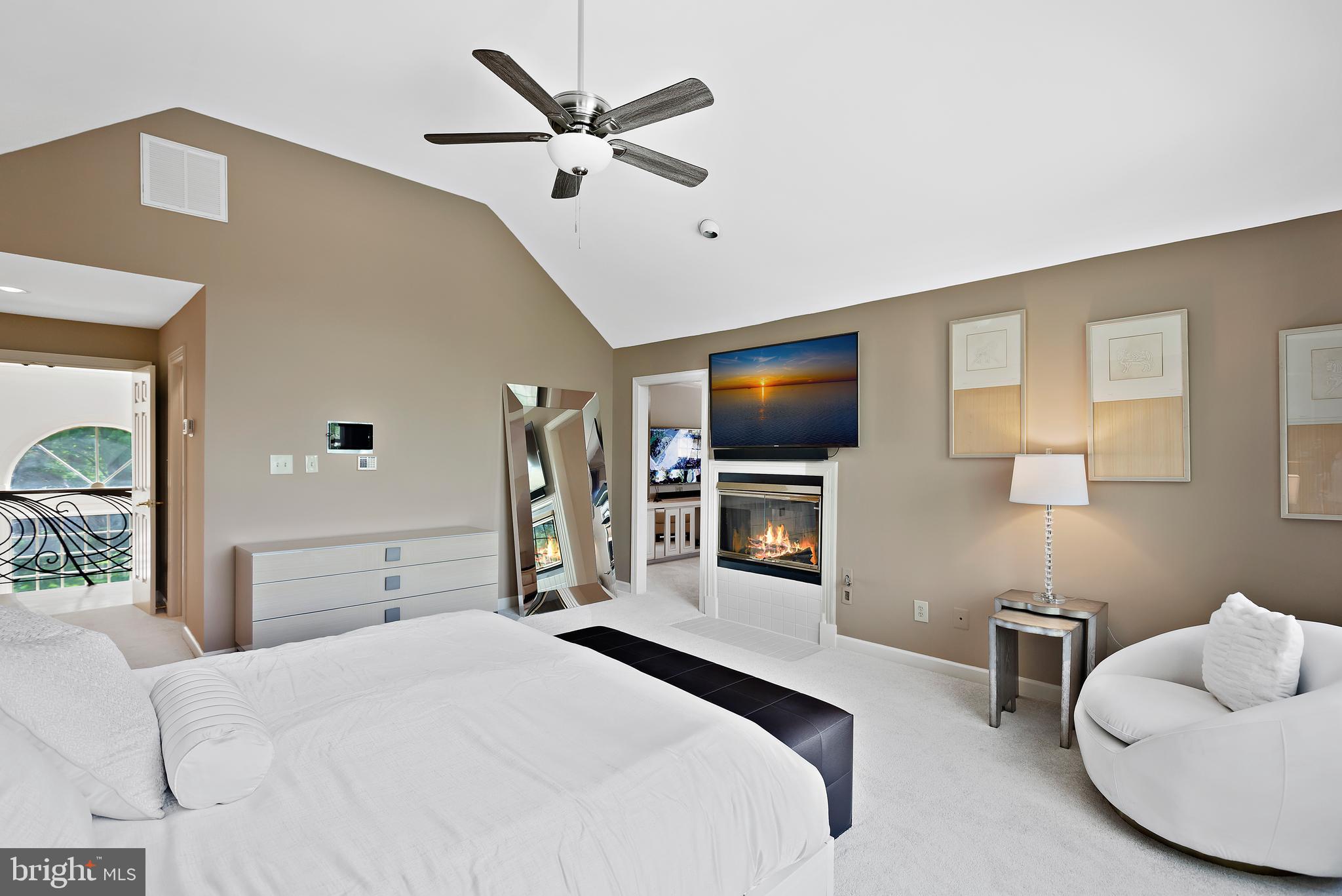 POTOMAC VILLAGE - Residential