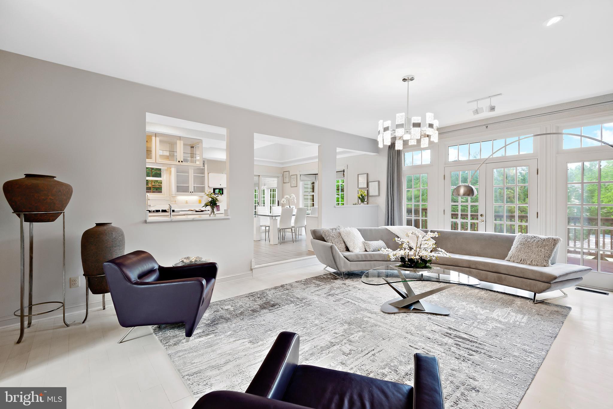 POTOMAC VILLAGE - Residential