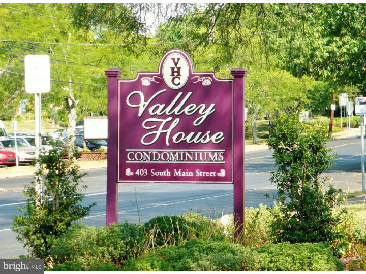 VALLEY HOUSE - Residential Lease