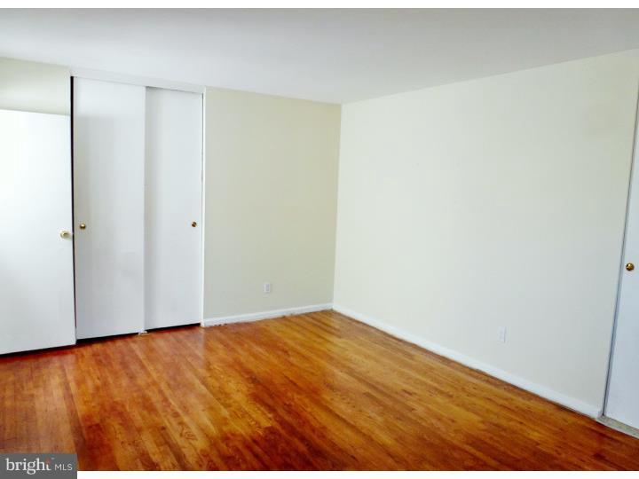VALLEY HOUSE - Residential Lease