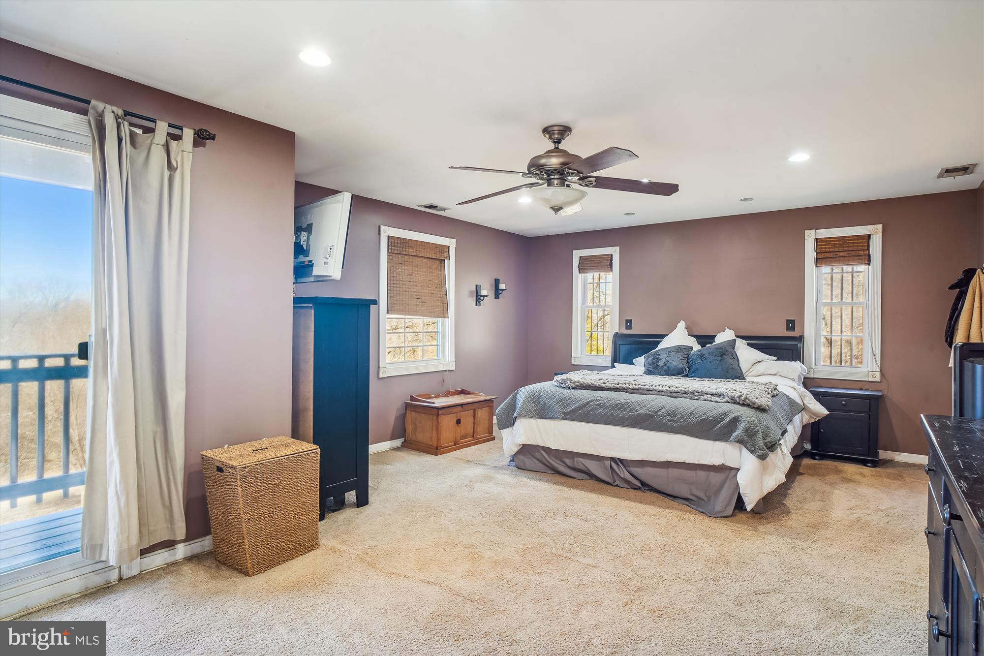 DAMASCUS OUTSIDE - Residential