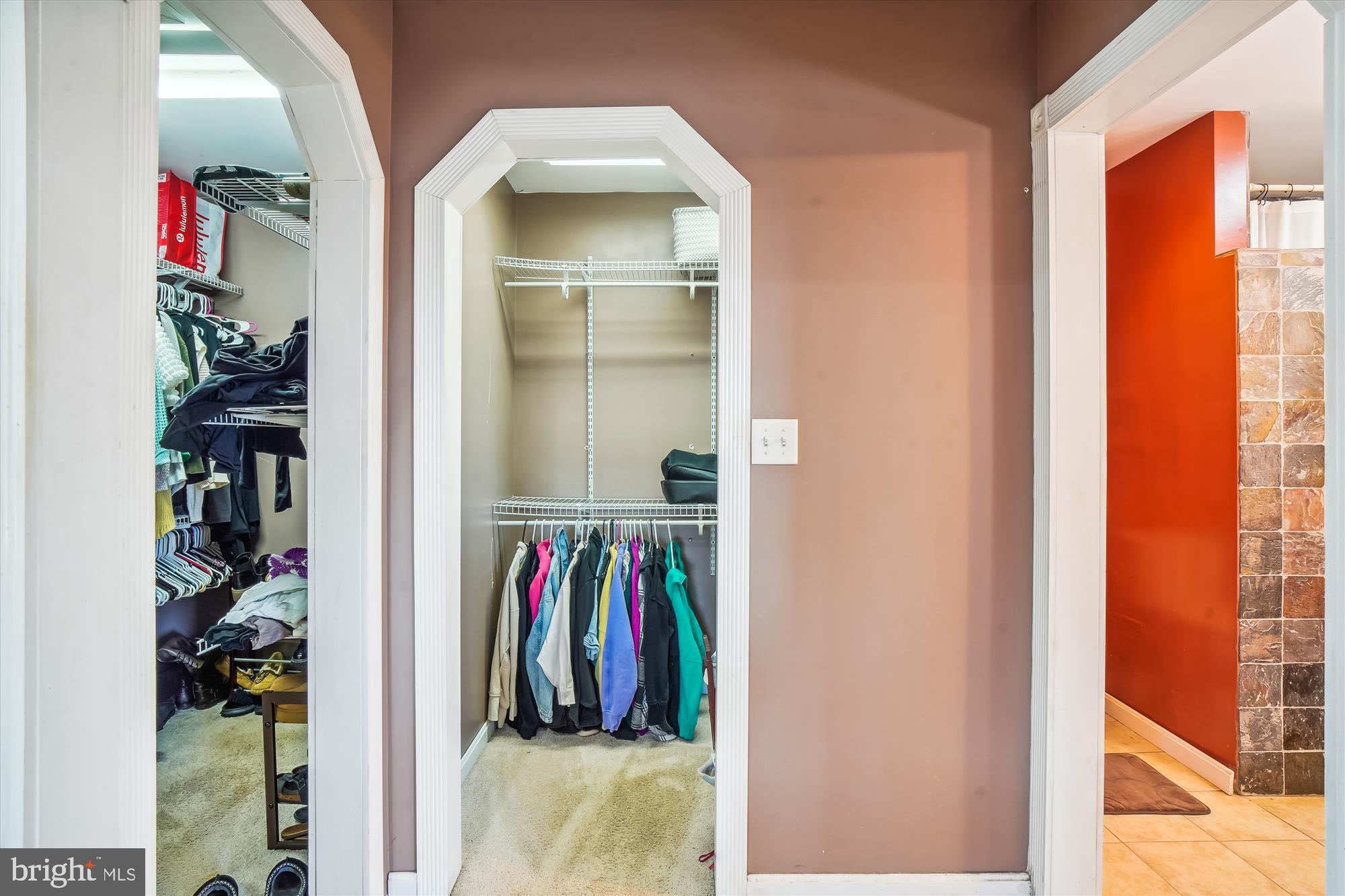 DAMASCUS OUTSIDE - Residential