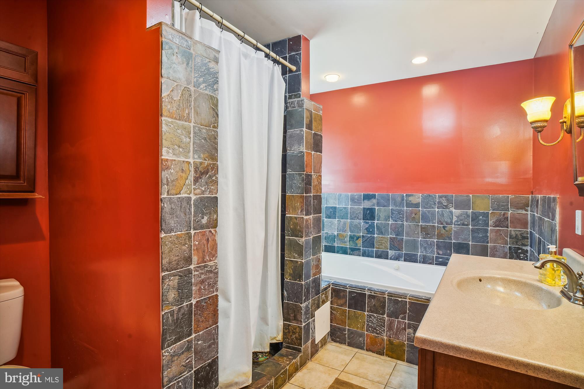 DAMASCUS OUTSIDE - Residential