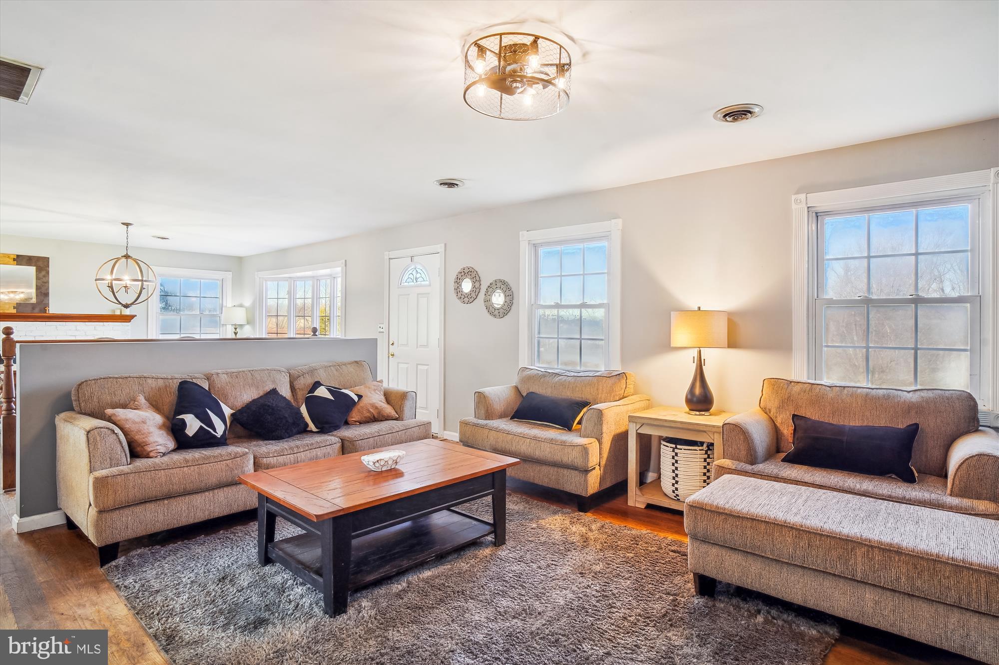 DAMASCUS OUTSIDE - Residential