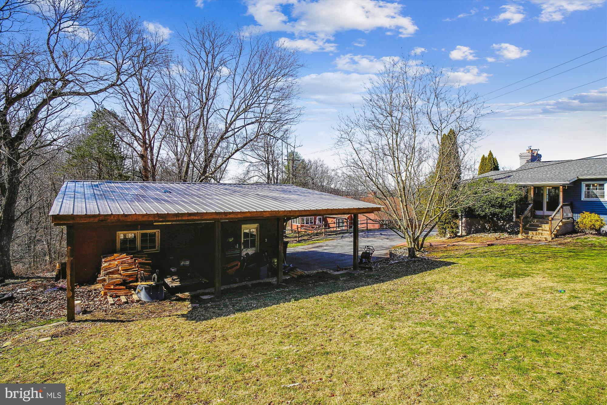 DAMASCUS OUTSIDE - Residential