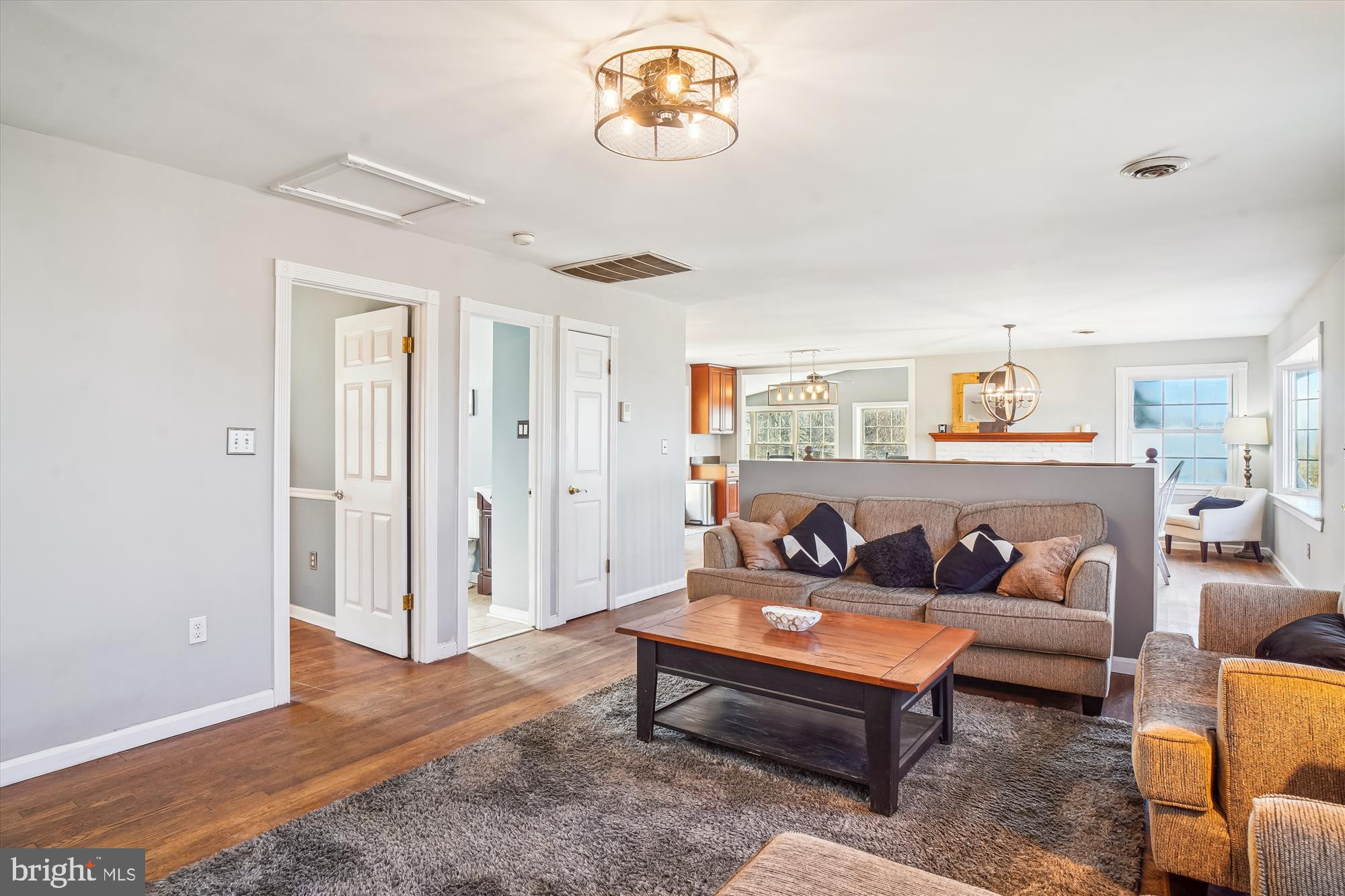 DAMASCUS OUTSIDE - Residential