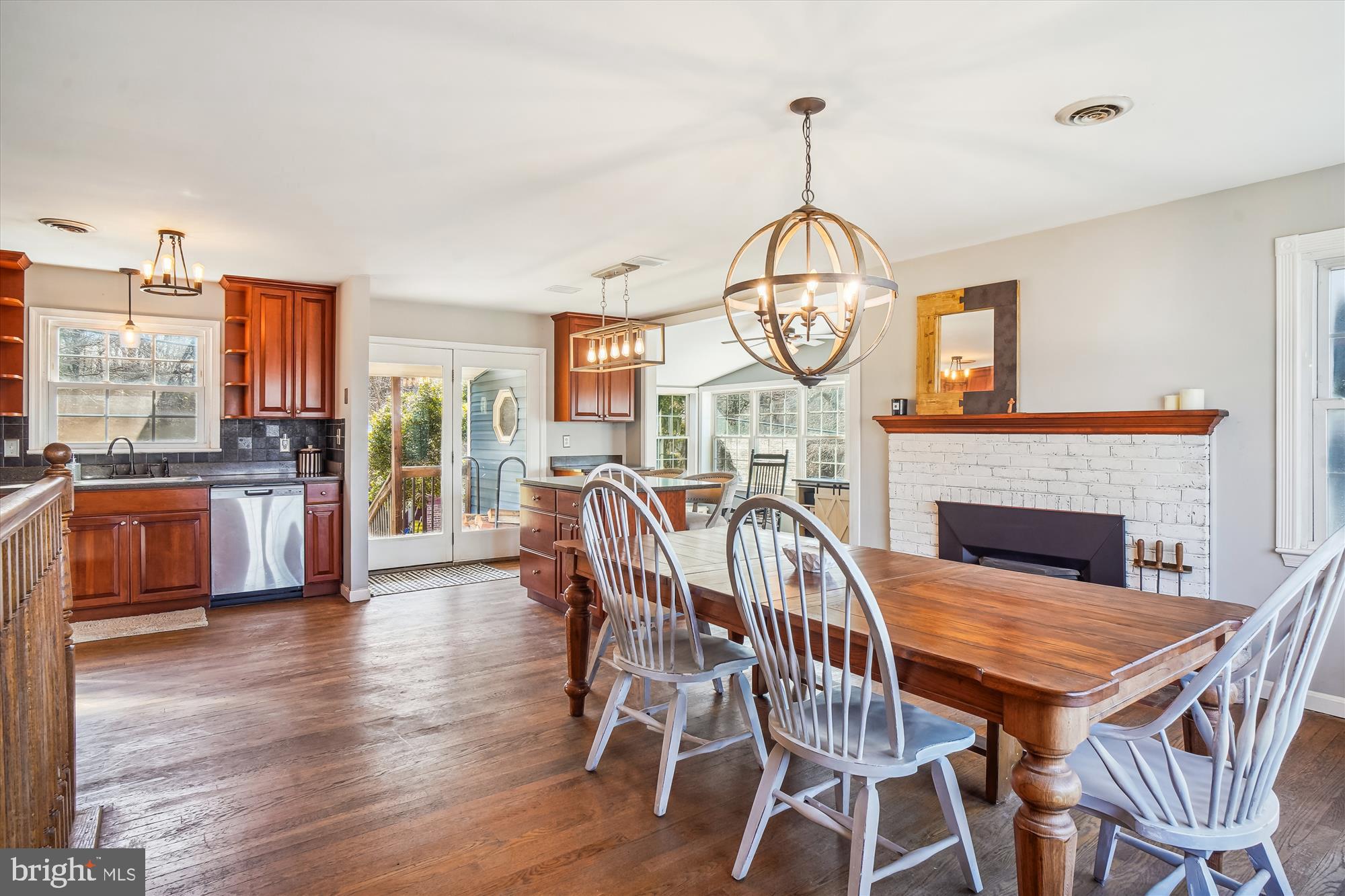 DAMASCUS OUTSIDE - Residential