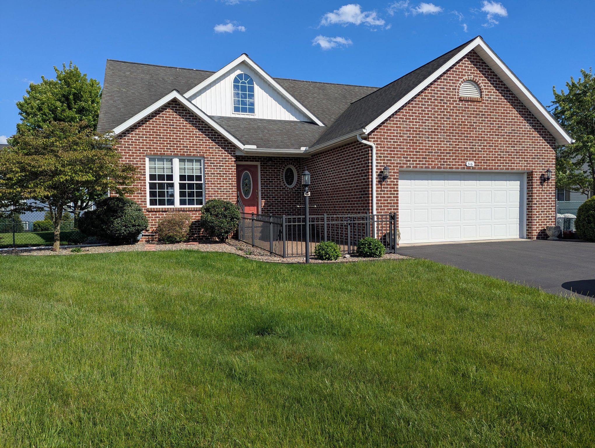 LAURICH MEADOWS - Residential