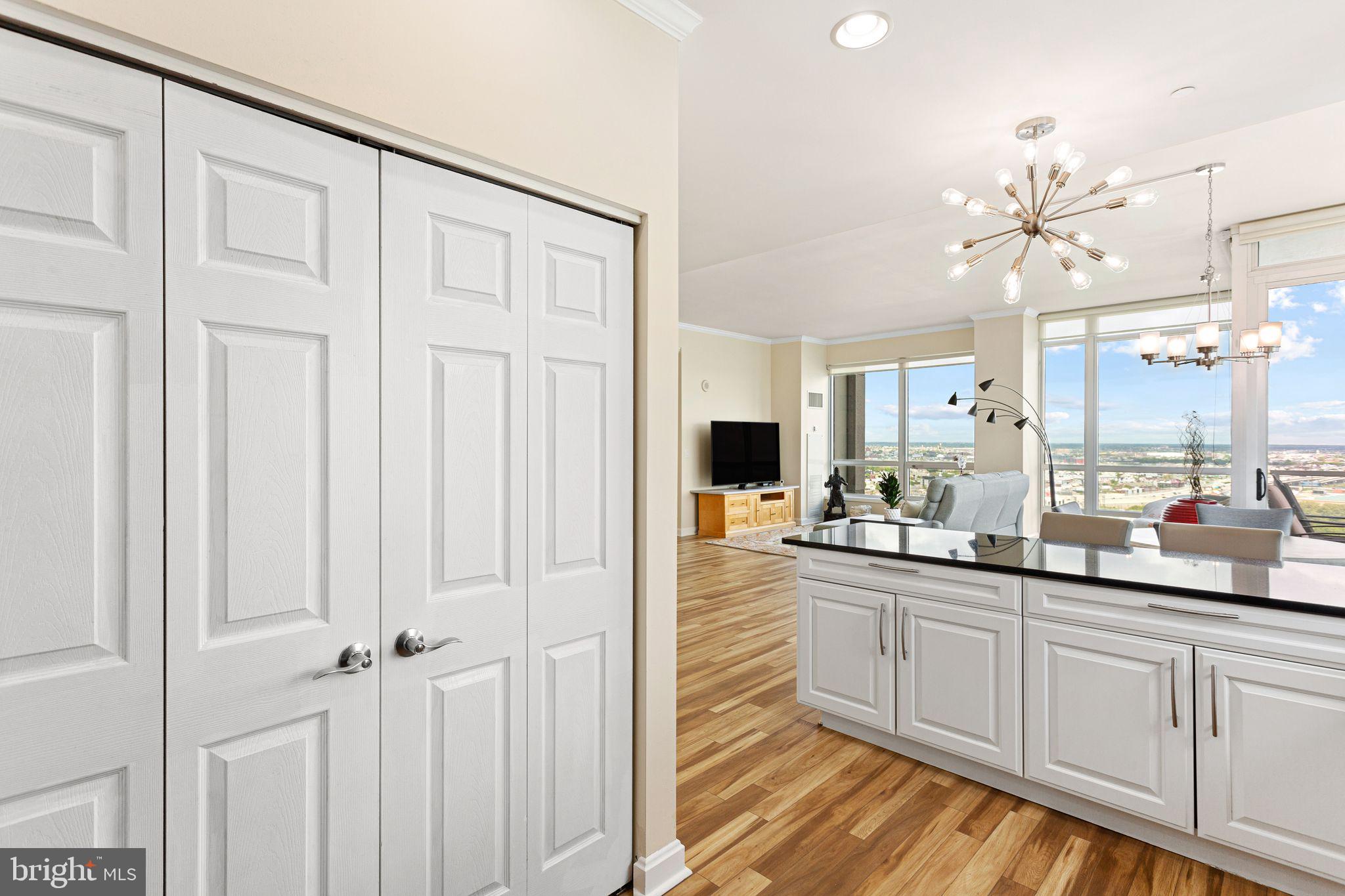 901 N PENN STREET R2401