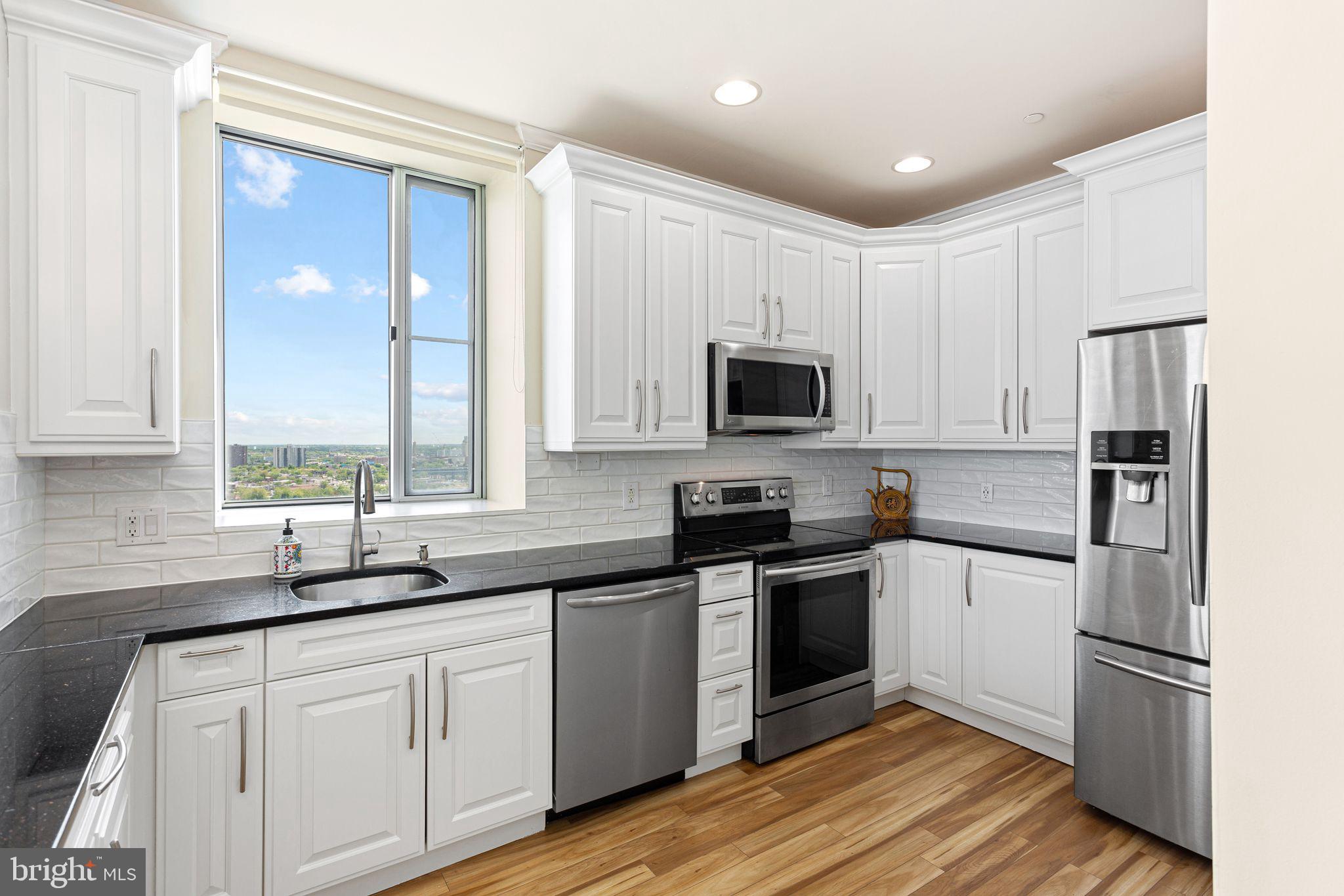 901 N PENN STREET R2401
