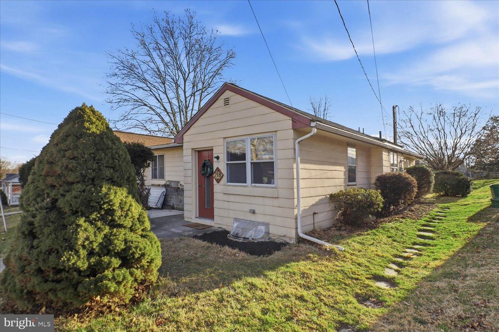 Photo of 218 Hershey Avenue, LANCASTER, PA 17603 (MLS # PALA2081876)